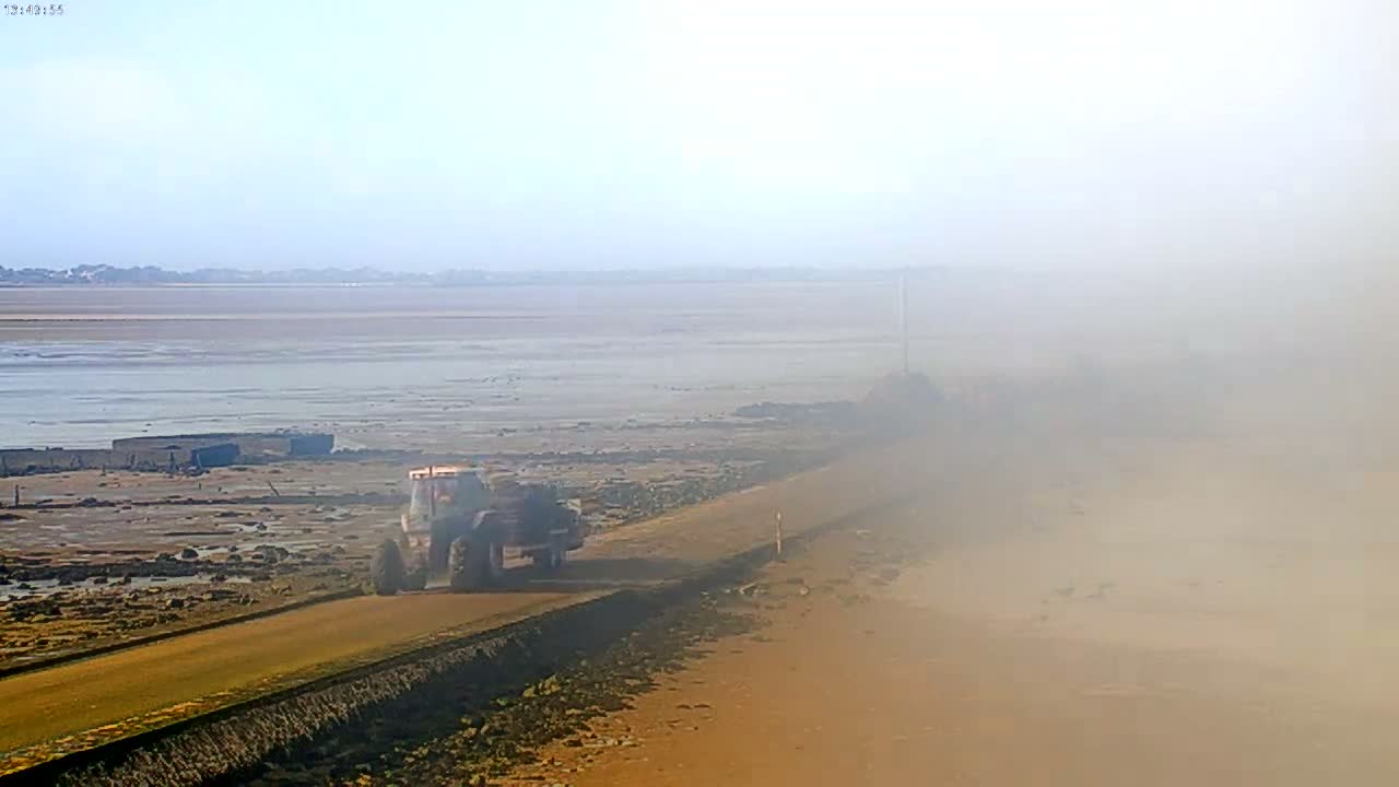 Noirmoutier - Passage du Gois Live Cam - Les Sables-d'Olonne , Vendée, Pays de la Loire, France