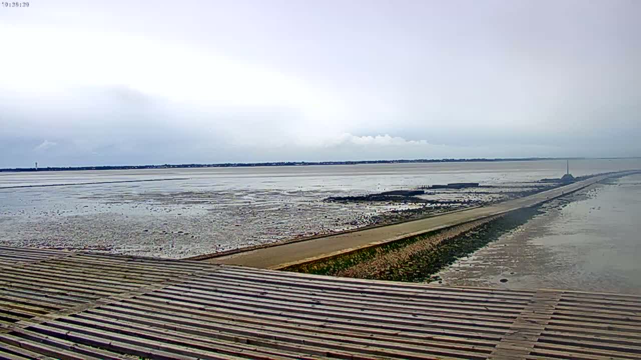 Noirmoutier - Passage du Gois Live Cam - Les Sables-d'Olonne , Vendée, Pays de la Loire, France