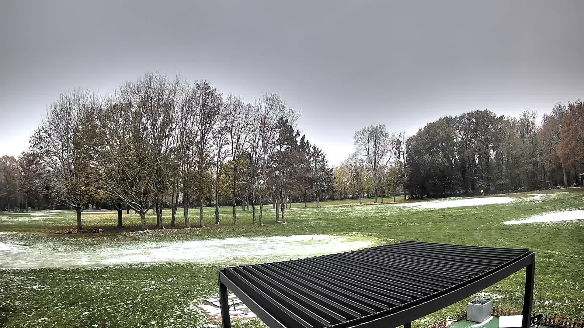 Neuvy-Pailloux, Golf des Sarrays Live Cam - Issoudun , Indre, Centre-Val de Loire, France