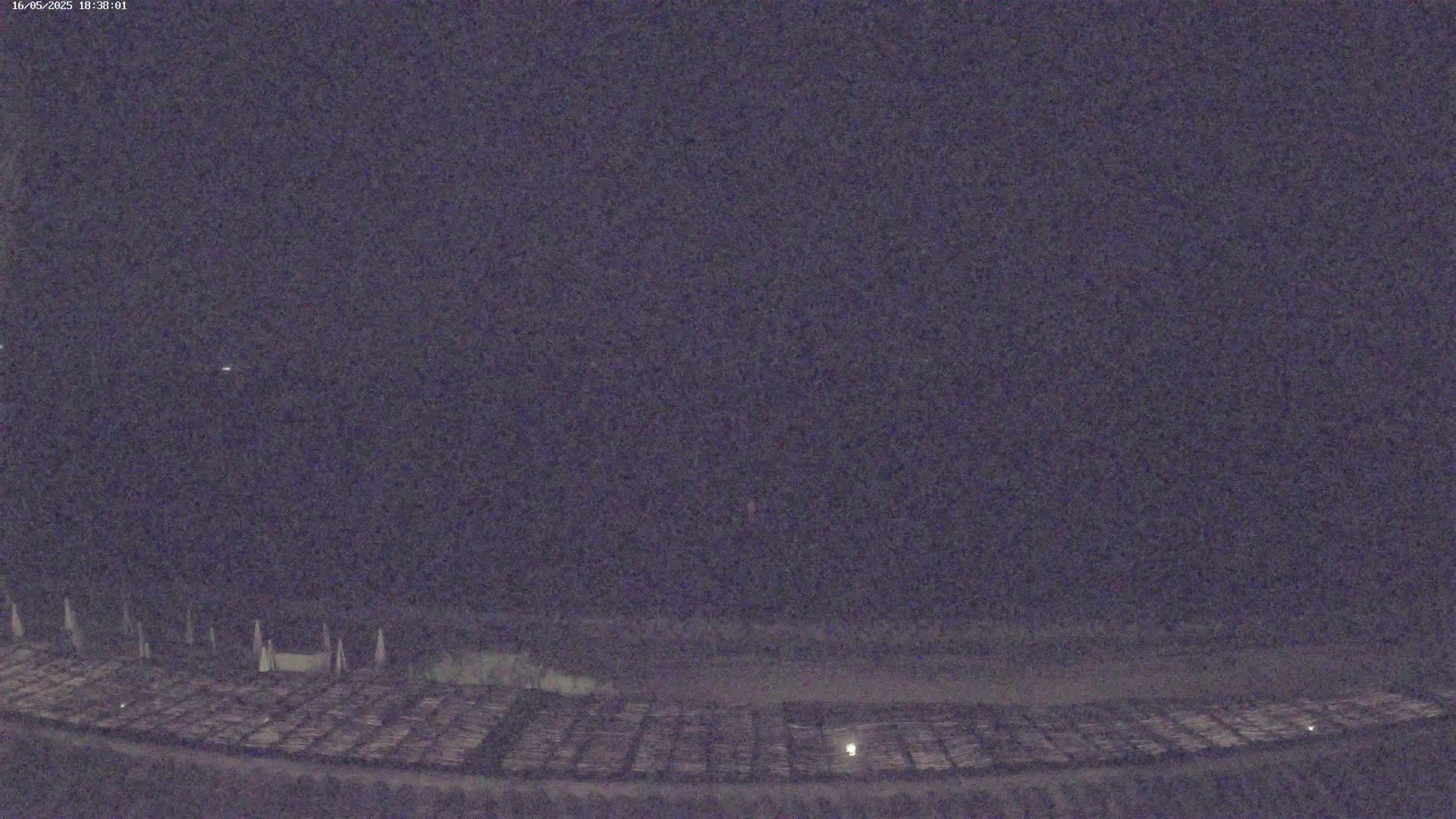 La Croix-Valmer - Plage d'Heraclee Live Cam  - Draguignan,  Var, Provence-Alpes-Cote d’Azur, France