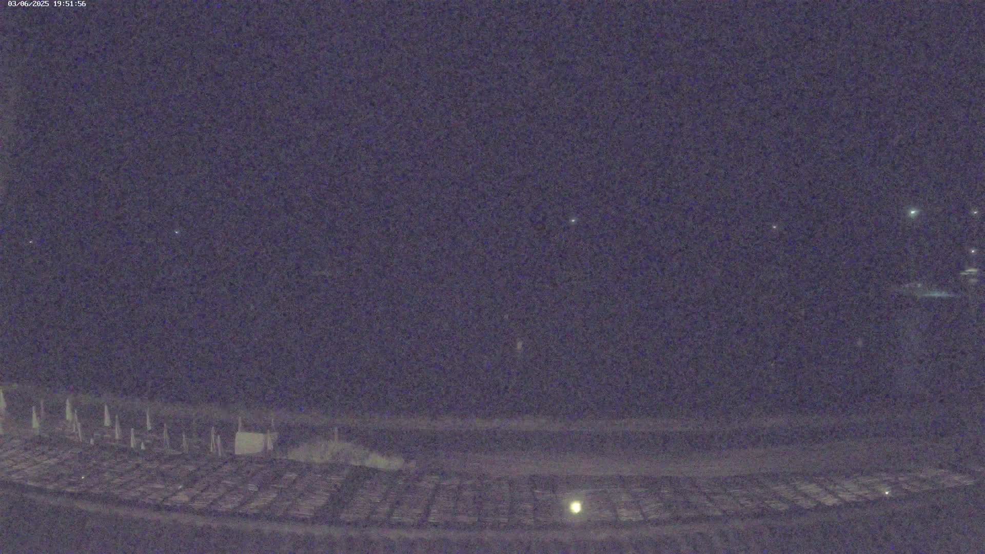 La Croix-Valmer - Plage d'Heraclee Live Cam  - Draguignan,  Var, Provence-Alpes-Cote d’Azur, France