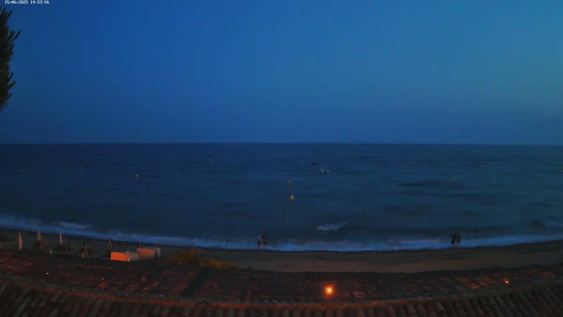 La Croix-Valmer - Plage d'Heraclee Live Cam  - Draguignan,  Var, Provence-Alpes-Cote d’Azur, France