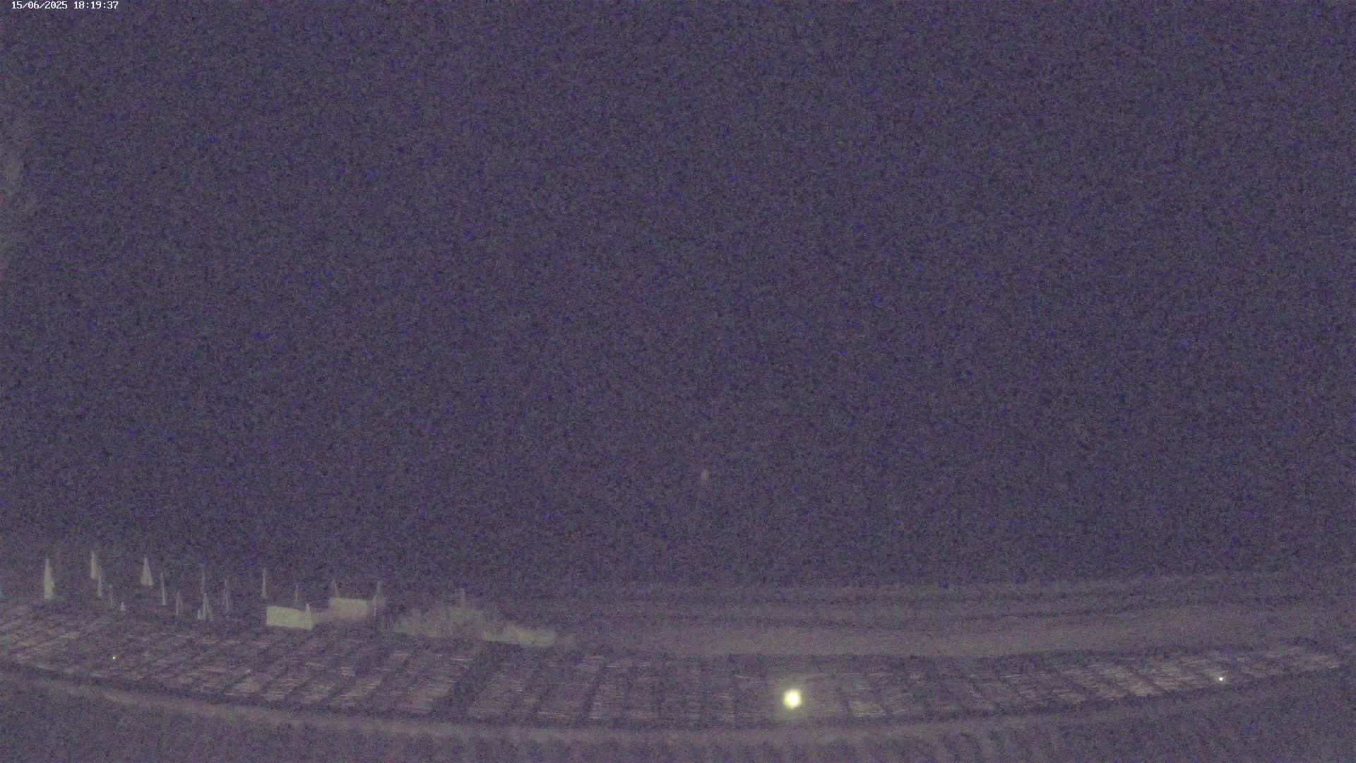 La Croix-Valmer - Plage d'Heraclee Live Cam  - Draguignan,  Var, Provence-Alpes-Cote d’Azur, France