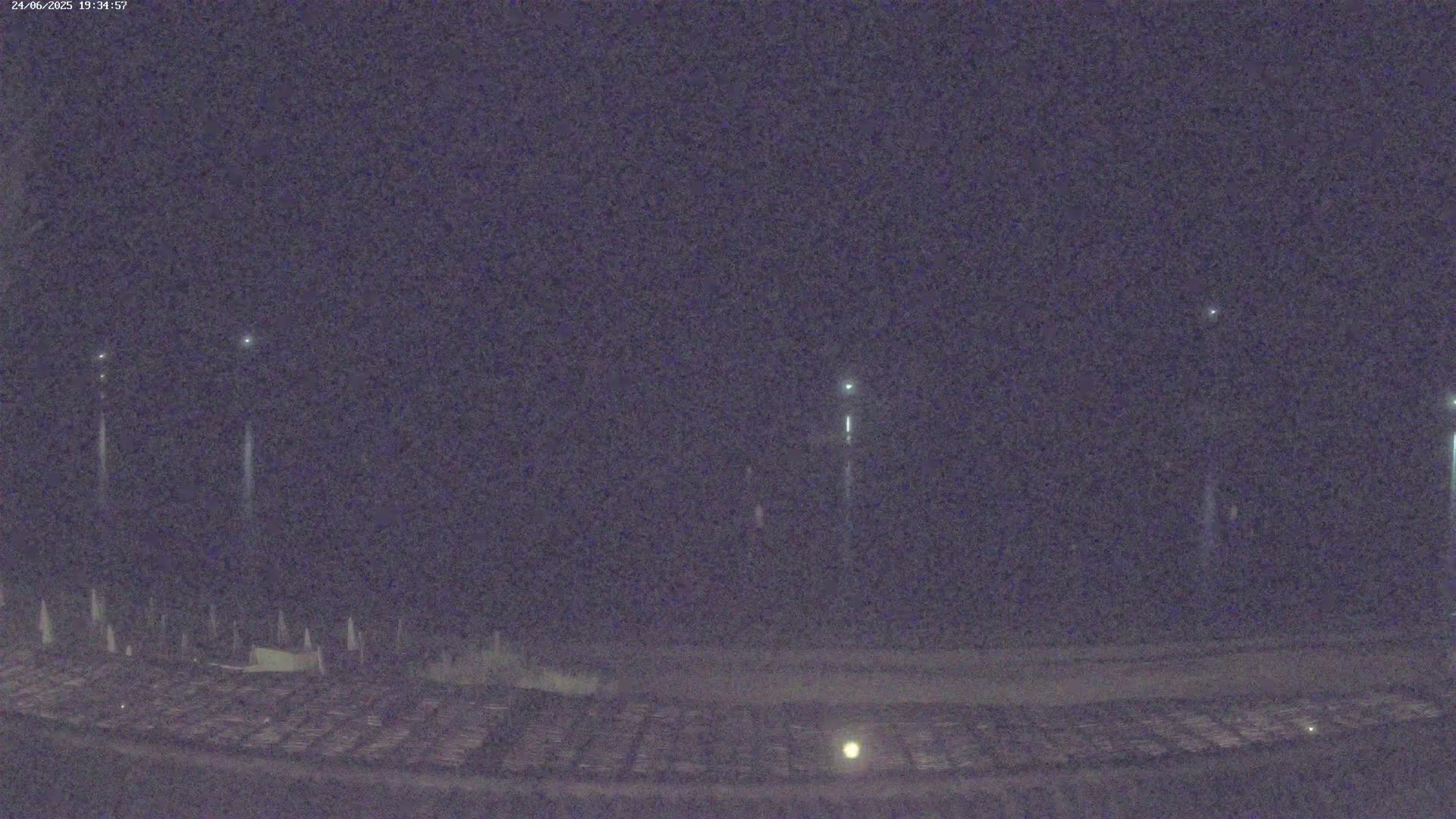 La Croix-Valmer - Plage d'Heraclee Live Cam  - Draguignan,  Var, Provence-Alpes-Cote d’Azur, France