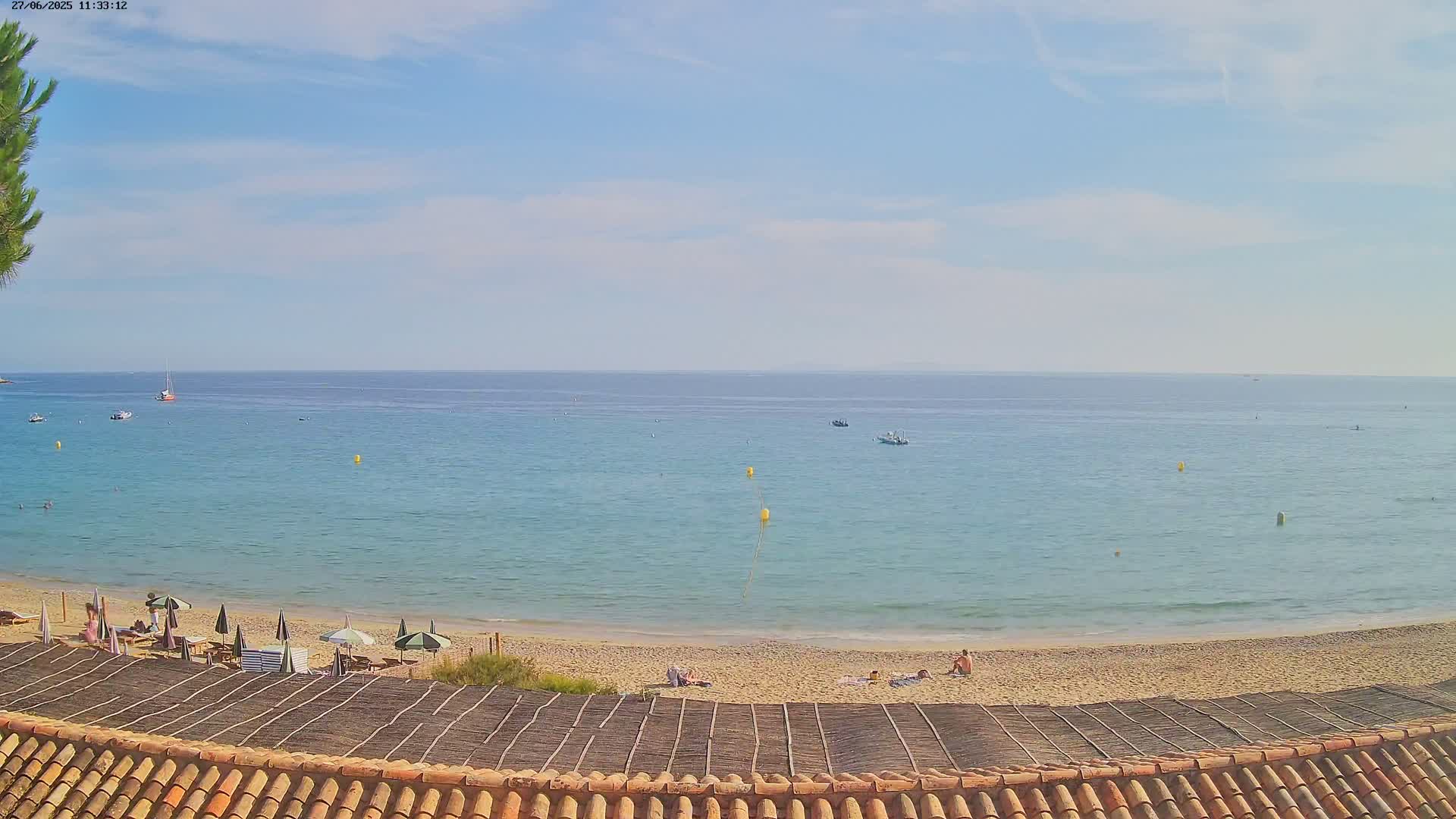 La Croix-Valmer - Plage d'Heraclee Live Cam  - Draguignan,  Var, Provence-Alpes-Cote d’Azur, France