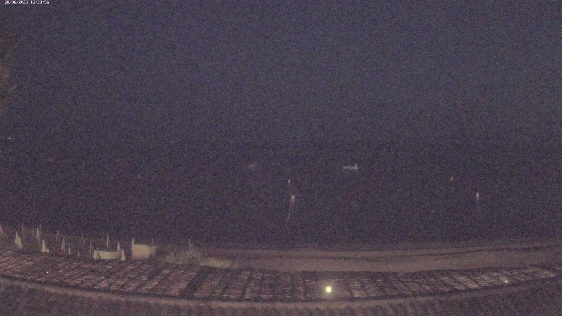 La Croix-Valmer - Plage d'Heraclee Live Cam  - Draguignan,  Var, Provence-Alpes-Cote d’Azur, France