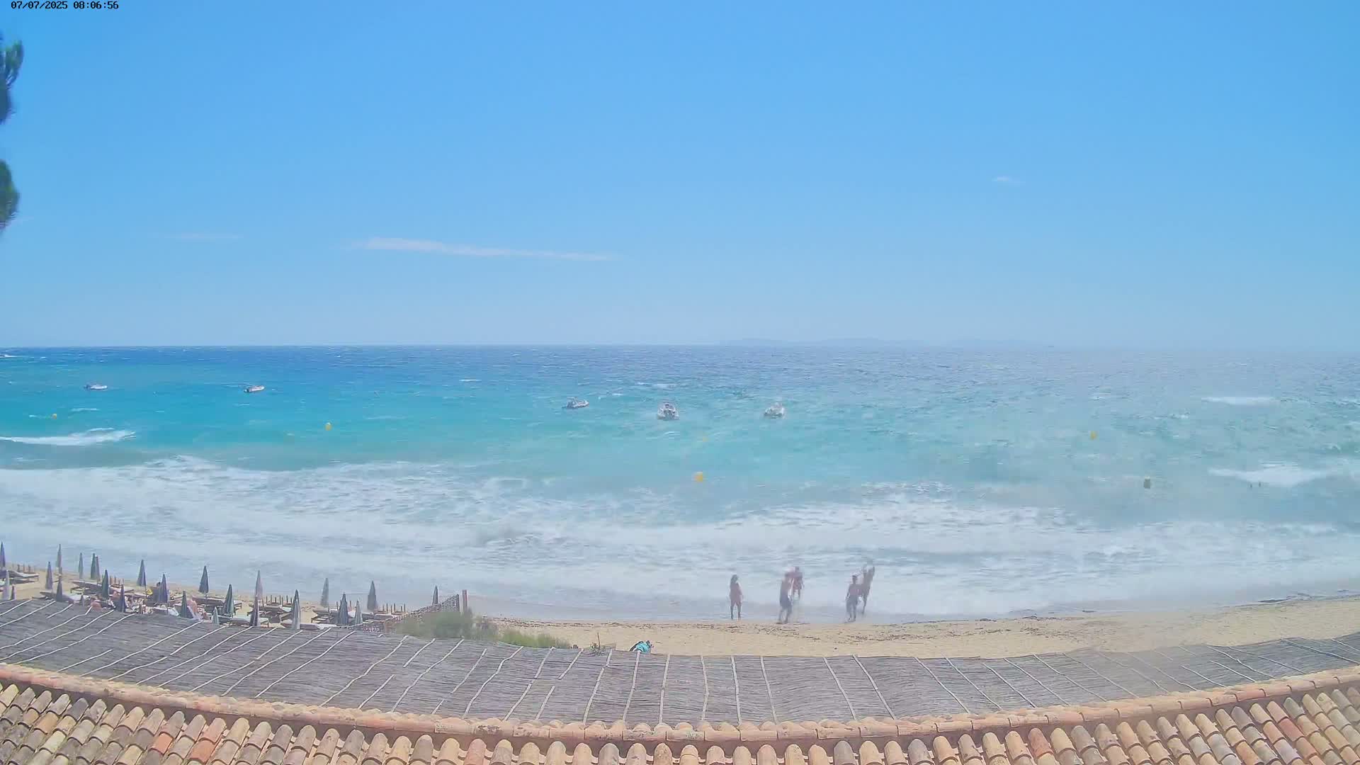 La Croix-Valmer - Plage d'Heraclee Live Cam  - Draguignan,  Var, Provence-Alpes-Cote d’Azur, France