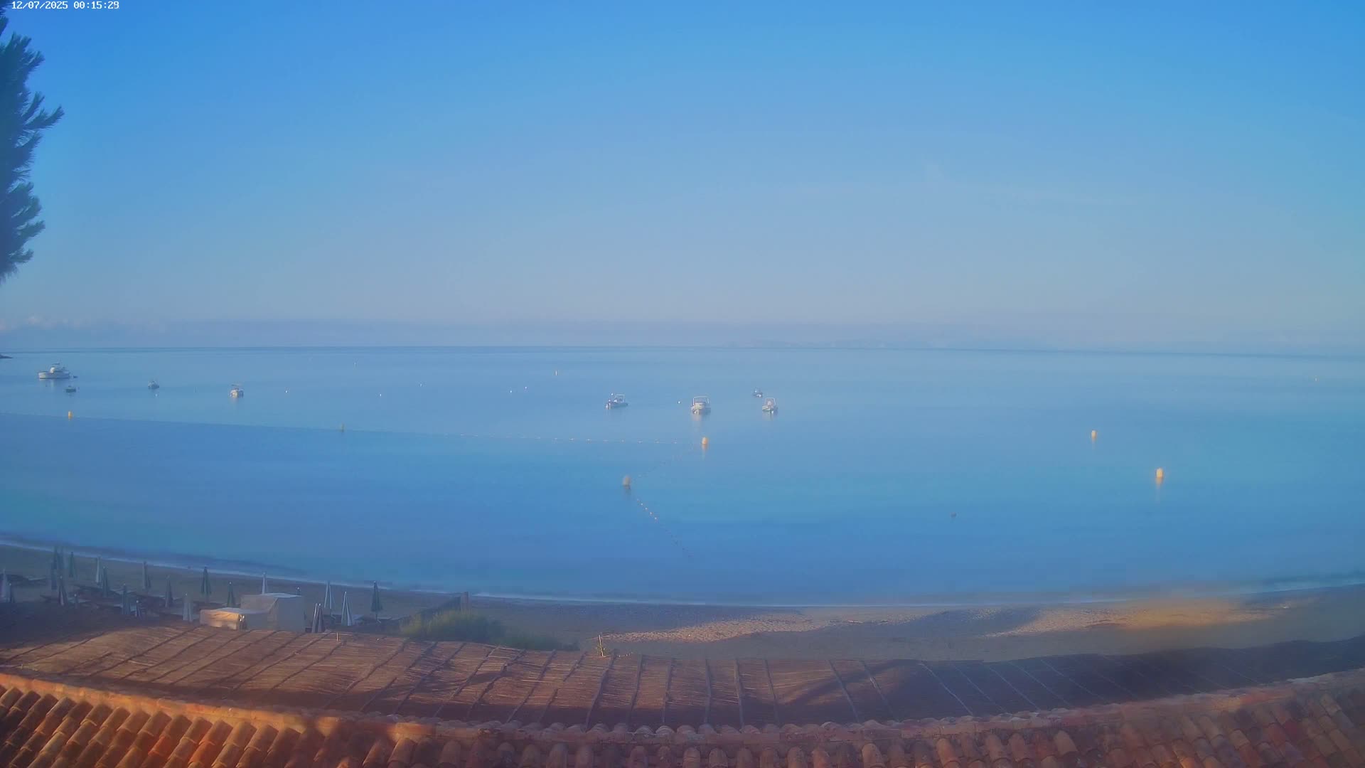 La Croix-Valmer - Plage d'Heraclee Live Cam  - Draguignan,  Var, Provence-Alpes-Cote d’Azur, France