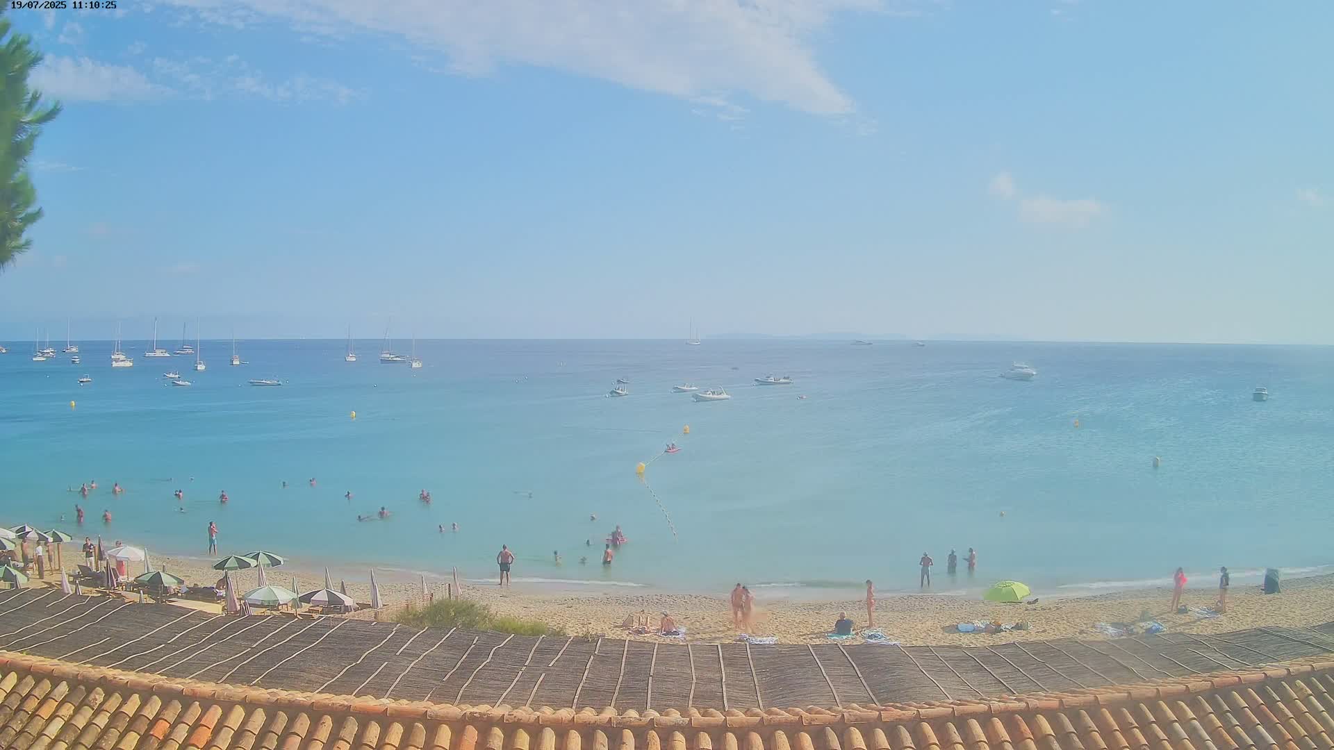 La Croix-Valmer - Plage d'Heraclee Live Cam  - Draguignan,  Var, Provence-Alpes-Cote d’Azur, France