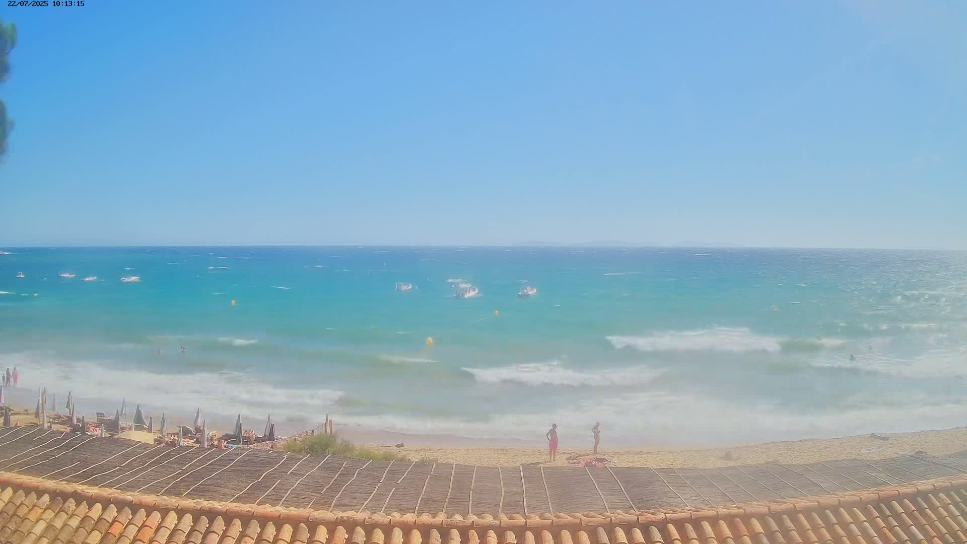 La Croix-Valmer - Plage d'Heraclee Live Cam  - Draguignan,  Var, Provence-Alpes-Cote d’Azur, France
