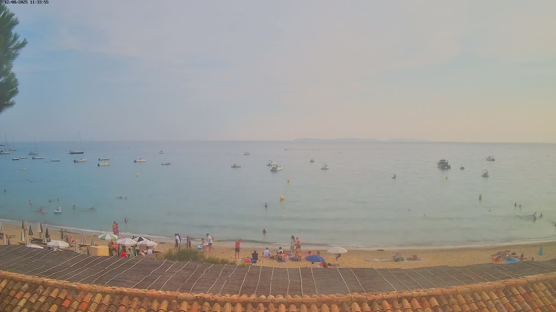La Croix-Valmer - Plage d'Heraclee Live Cam  - Draguignan,  Var, Provence-Alpes-Cote d’Azur, France