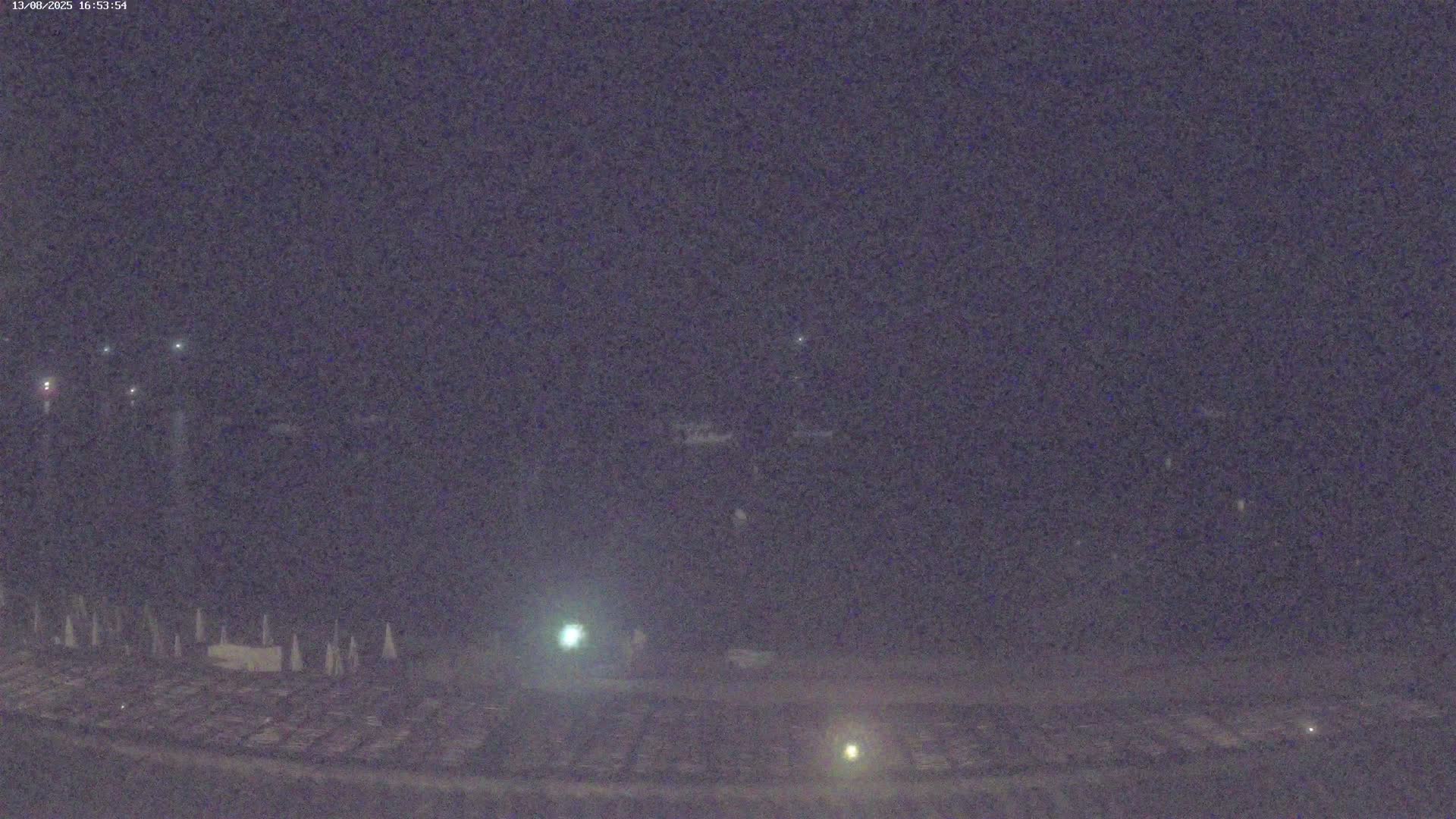 La Croix-Valmer - Plage d'Heraclee Live Cam  - Draguignan,  Var, Provence-Alpes-Cote d’Azur, France