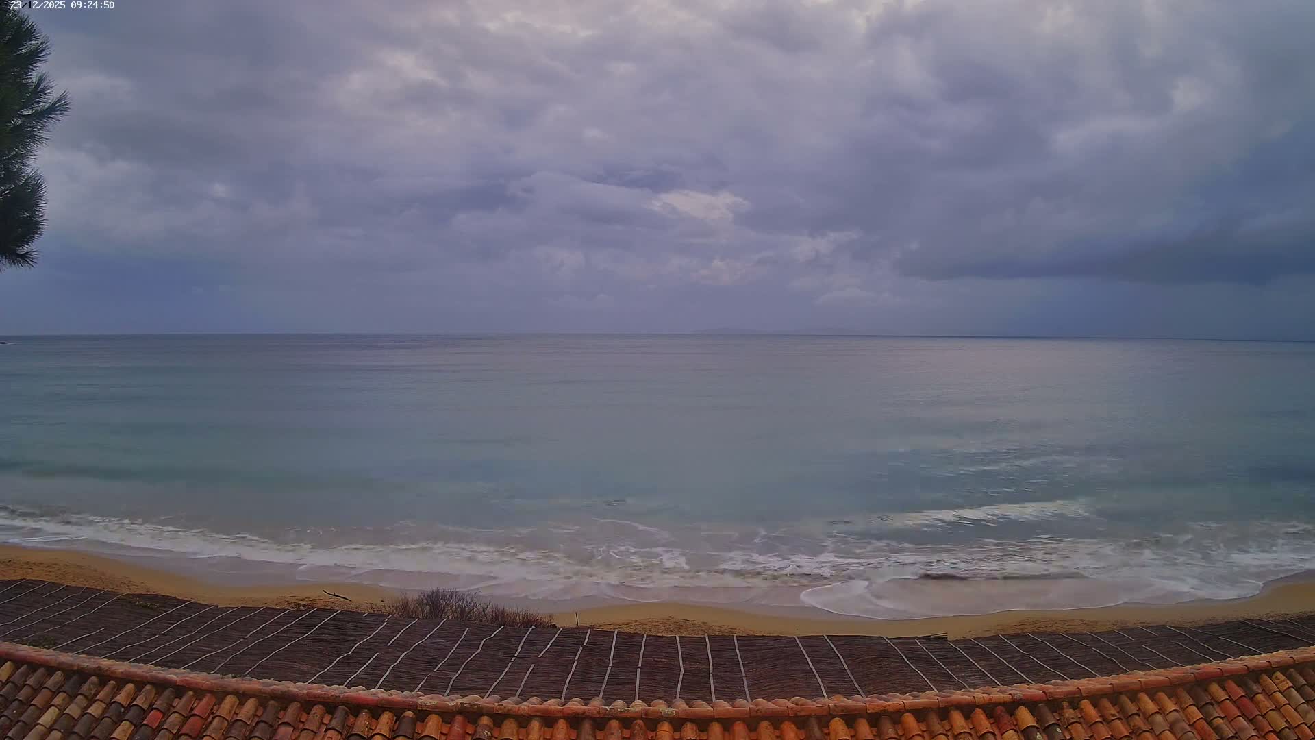 La Croix-Valmer - Plage d'Heraclee Live Cam  - Draguignan,  Var, Provence-Alpes-Cote d’Azur, France