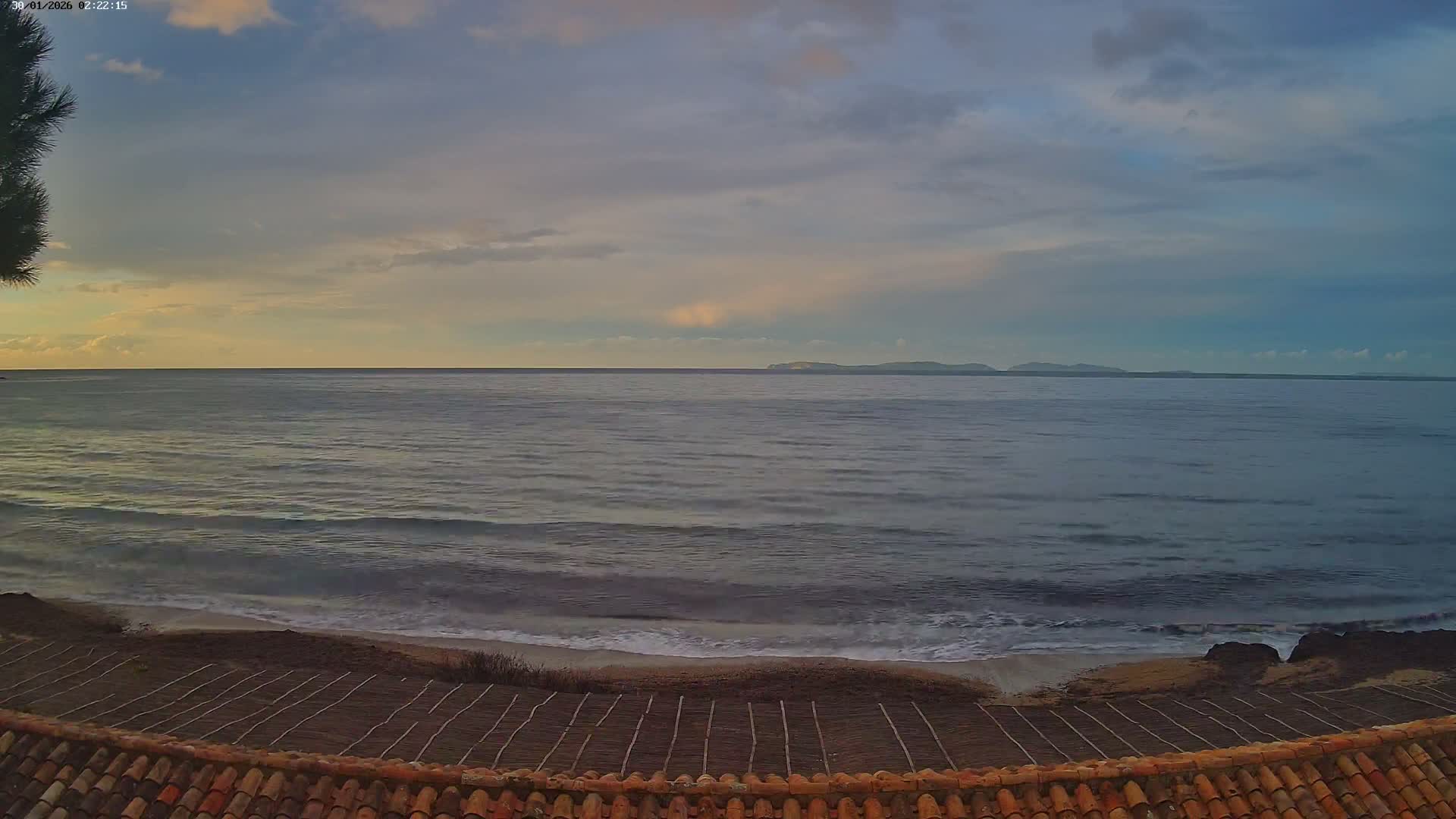 La Croix-Valmer - Plage d'Heraclee Live Cam  - Draguignan,  Var, Provence-Alpes-Cote d’Azur, France