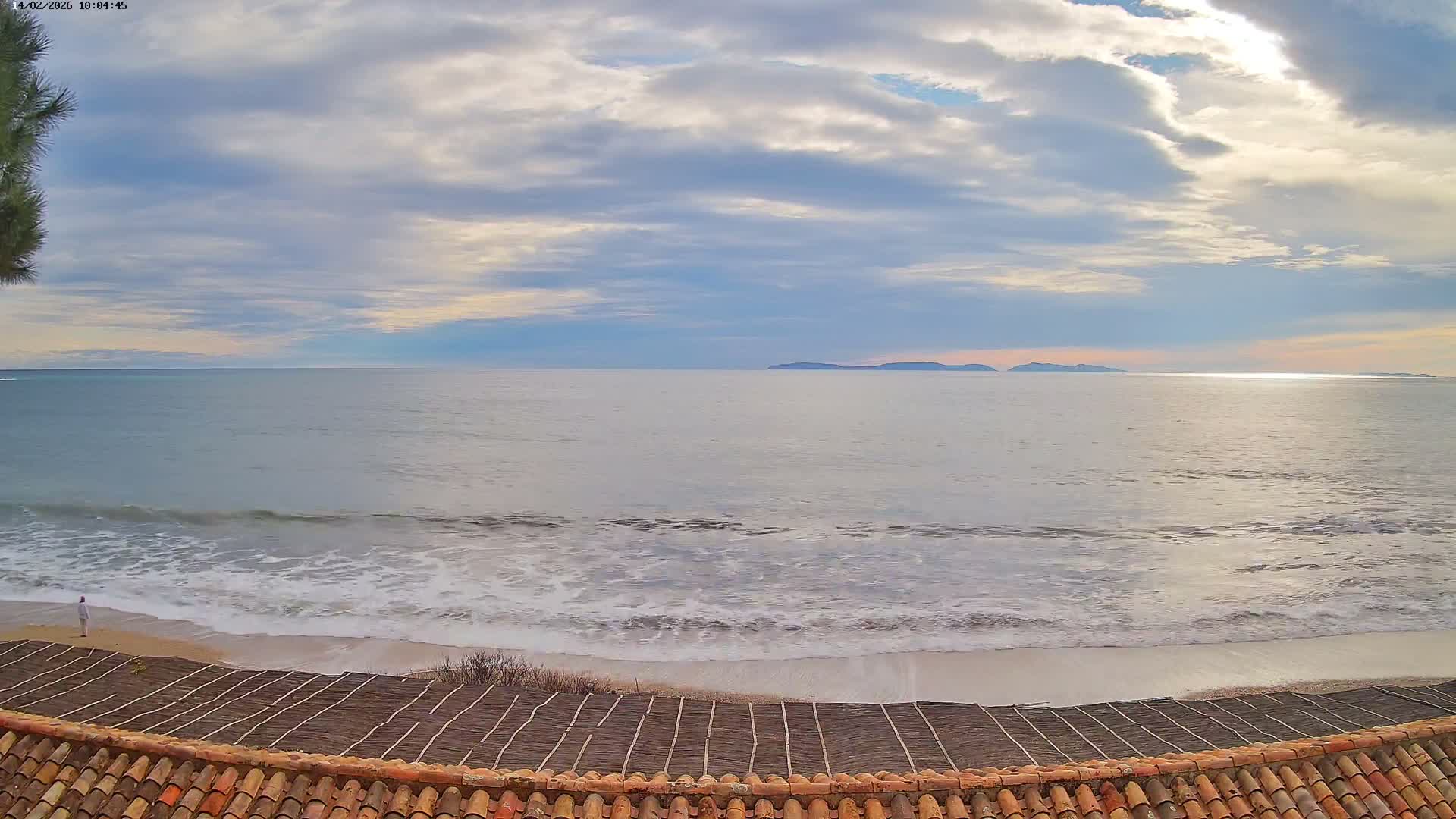 La Croix-Valmer - Plage d'Heraclee Live Cam  - Draguignan,  Var, Provence-Alpes-Cote d’Azur, France
