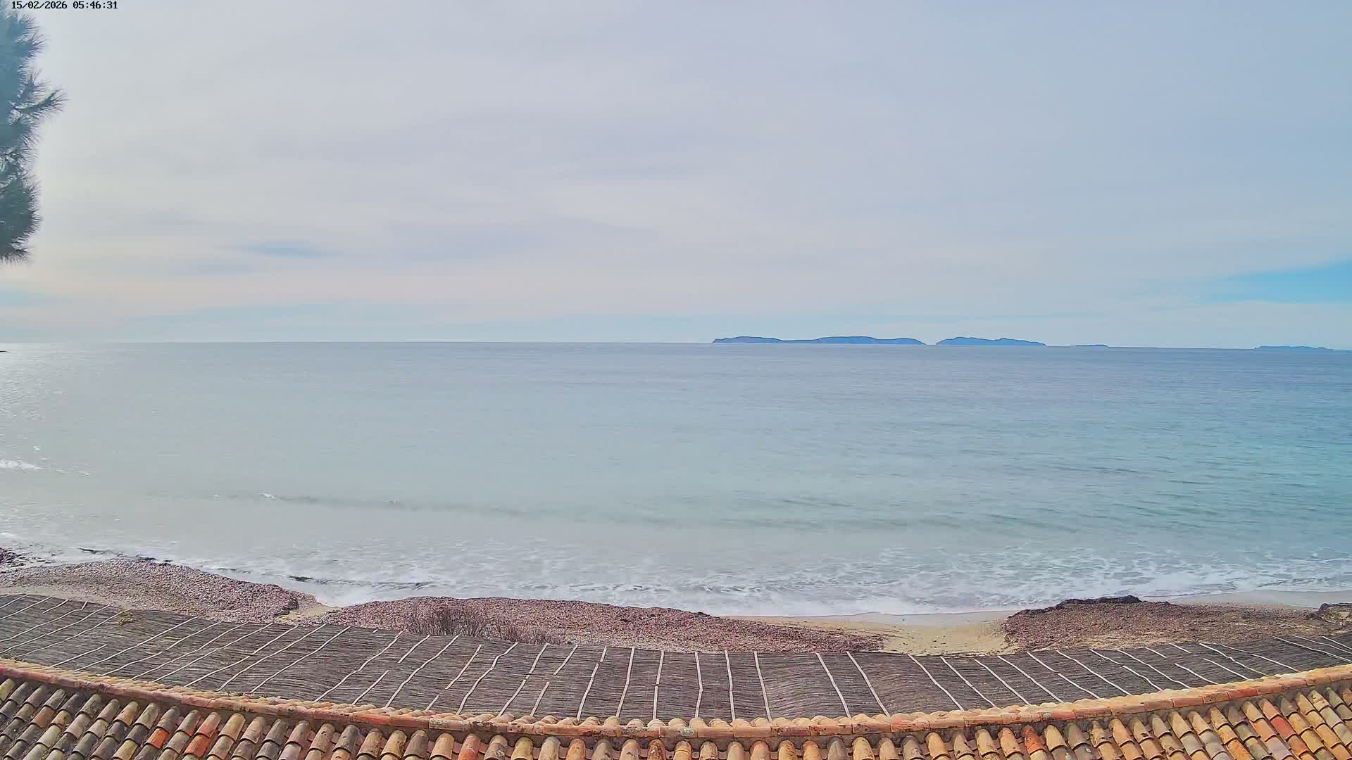 La Croix-Valmer - Plage d'Heraclee Live Cam  - Draguignan,  Var, Provence-Alpes-Cote d’Azur, France