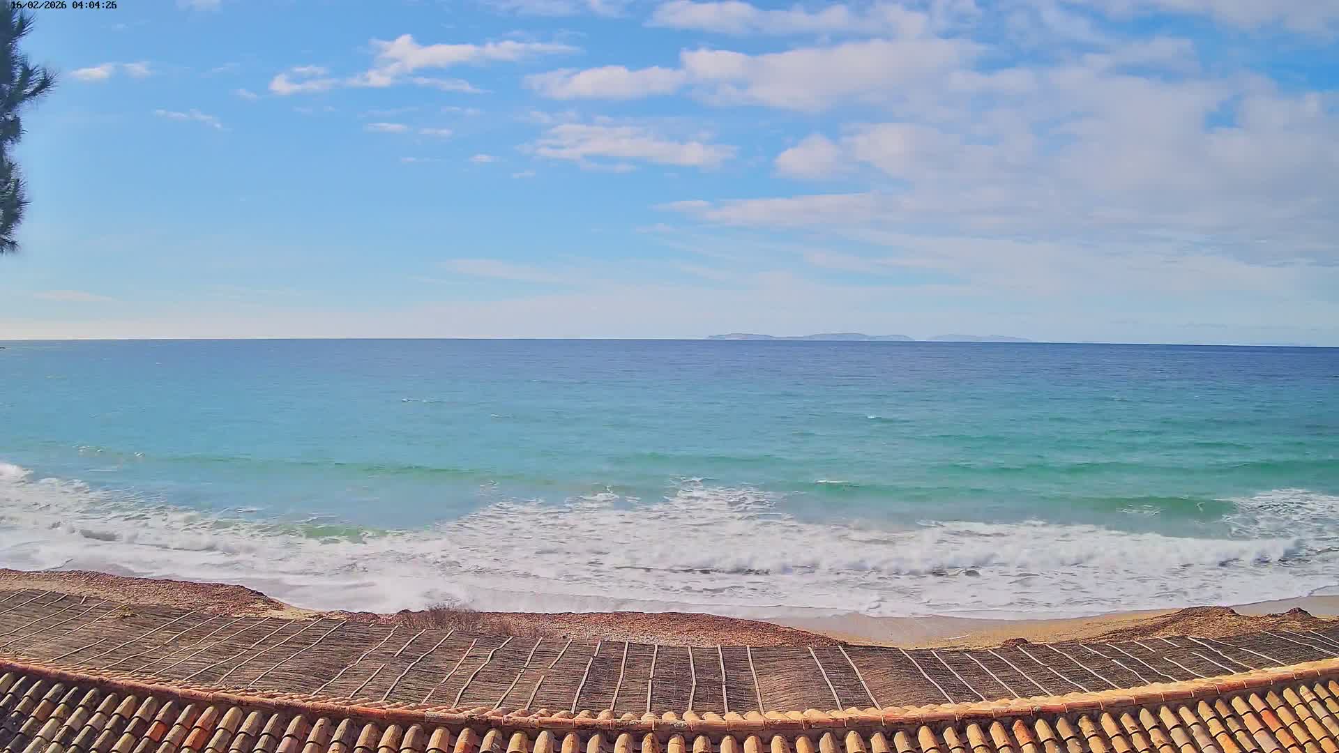 La Croix-Valmer - Plage d'Heraclee Live Cam  - Draguignan,  Var, Provence-Alpes-Cote d’Azur, France
