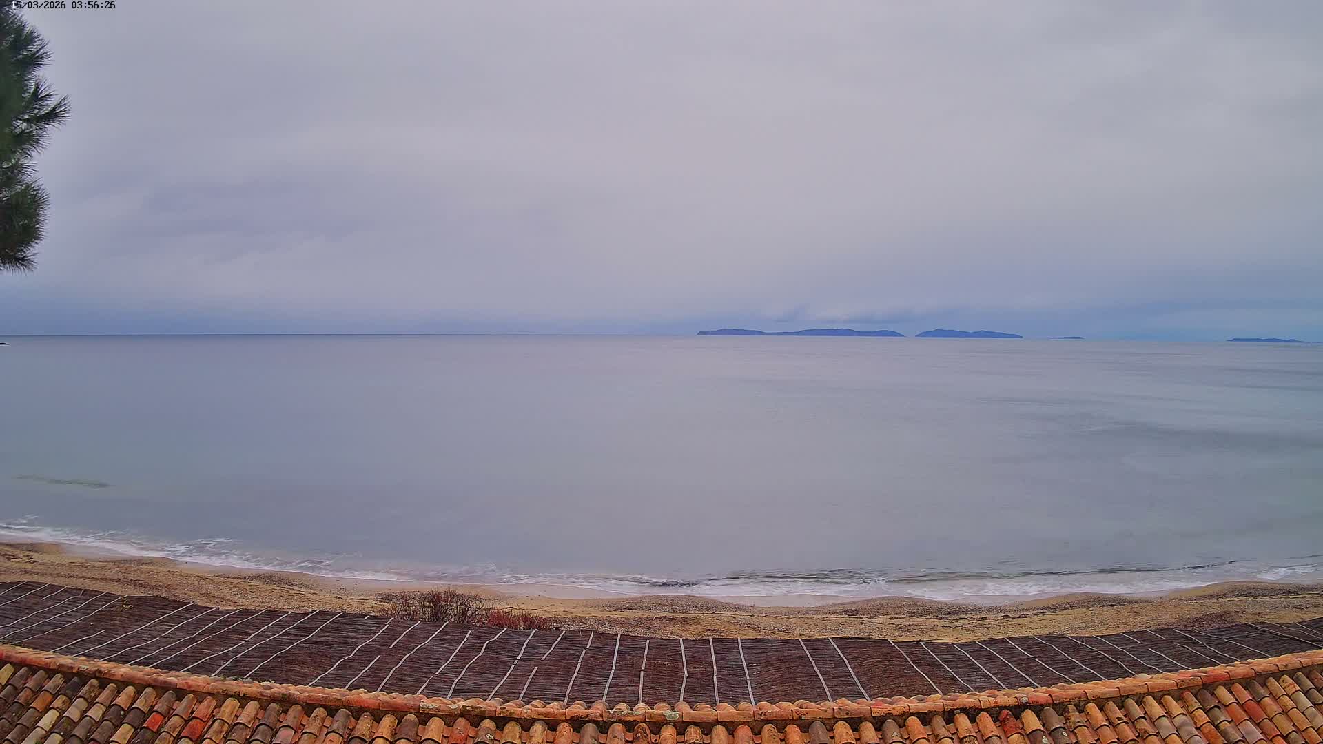 La Croix-Valmer - Plage d'Heraclee Live Cam  - Draguignan,  Var, Provence-Alpes-Cote d’Azur, France