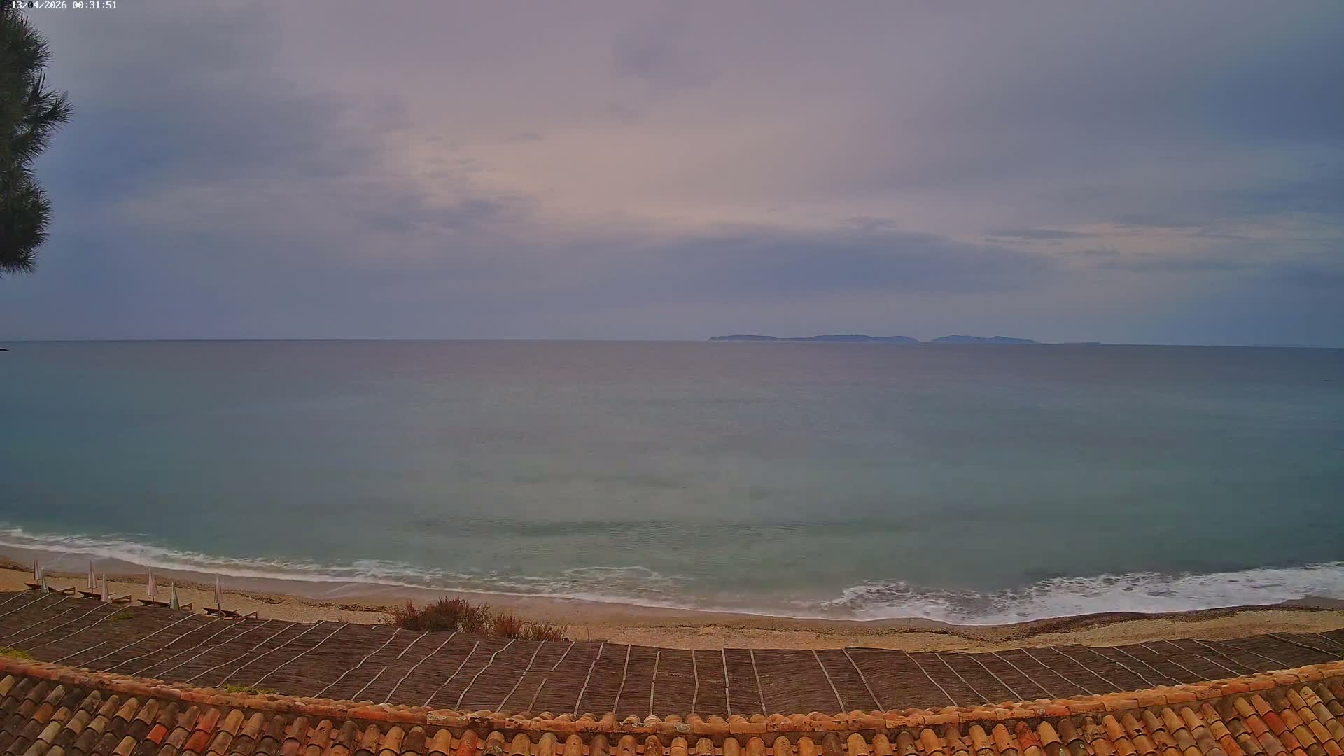 La Croix-Valmer - Plage d'Heraclee Live Cam  - Draguignan,  Var, Provence-Alpes-Cote d’Azur, France