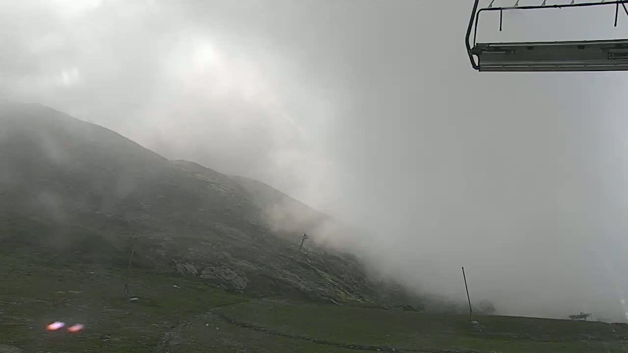 Gourette - Secteur Cotch Ski Slopes Live Cam - Eaux-Bonnes,  Pyrenees-Atlantiques, Nouvelle-Aquitaine, France 