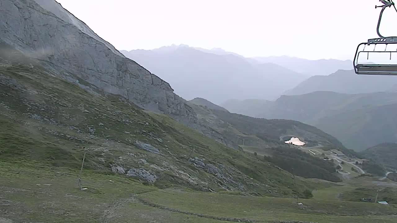 Gourette - Secteur Cotch Ski Slopes Live Cam - Eaux-Bonnes,  Pyrenees-Atlantiques, Nouvelle-Aquitaine, France 