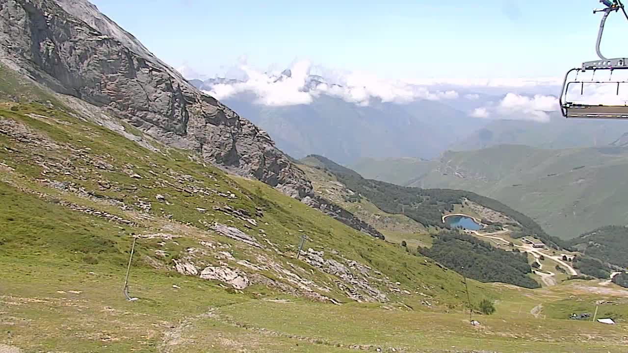 Gourette - Secteur Cotch Ski Slopes Live Cam - Eaux-Bonnes,  Pyrenees-Atlantiques, Nouvelle-Aquitaine, France 