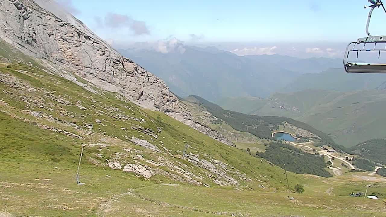 Gourette - Secteur Cotch Ski Slopes Live Cam - Eaux-Bonnes,  Pyrenees-Atlantiques, Nouvelle-Aquitaine, France 