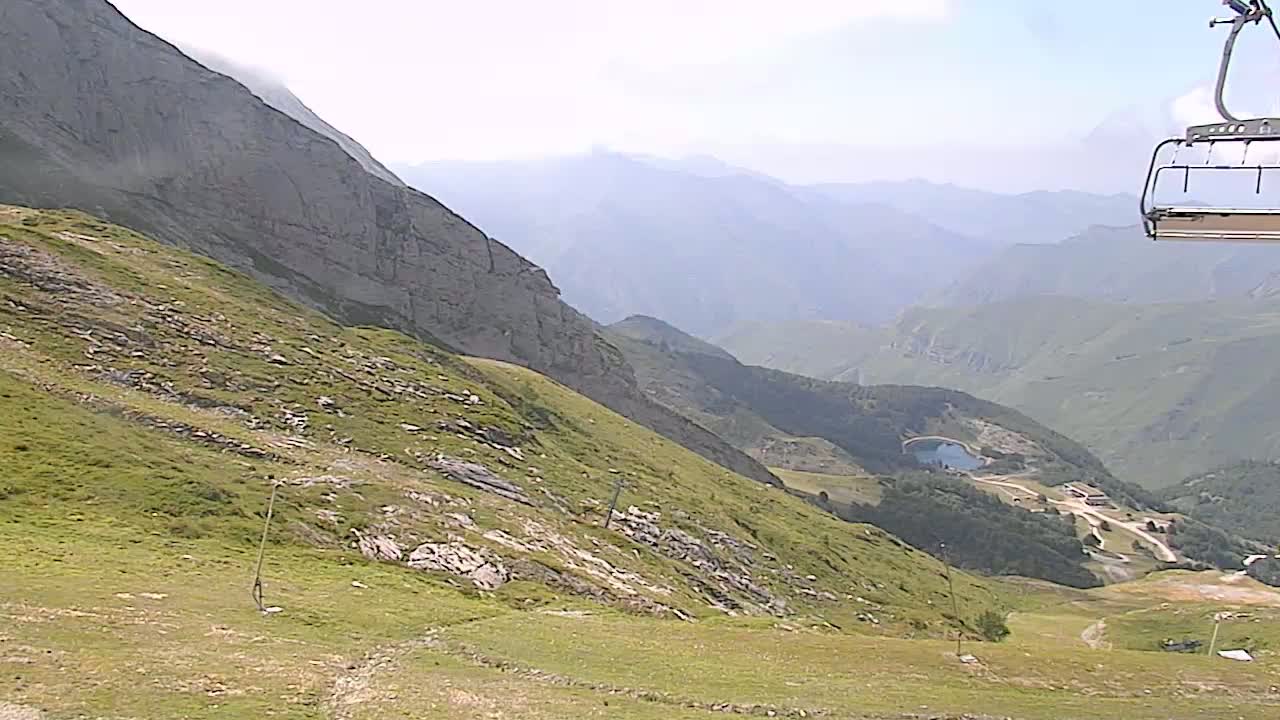 Gourette - Secteur Cotch Ski Slopes Live Cam - Eaux-Bonnes,  Pyrenees-Atlantiques, Nouvelle-Aquitaine, France 