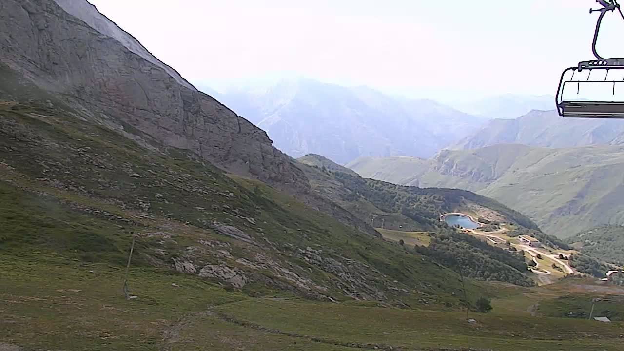 Gourette - Secteur Cotch Ski Slopes Live Cam - Eaux-Bonnes,  Pyrenees-Atlantiques, Nouvelle-Aquitaine, France 