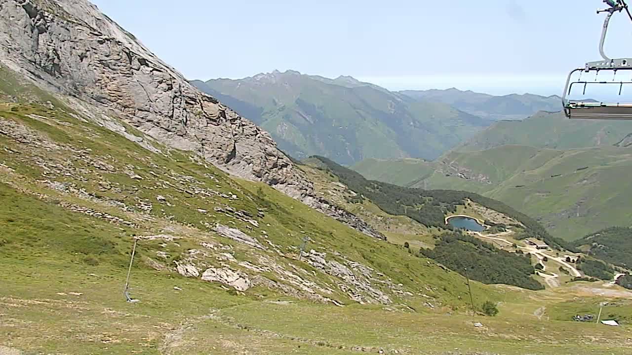 Gourette - Secteur Cotch Ski Slopes Live Cam - Eaux-Bonnes,  Pyrenees-Atlantiques, Nouvelle-Aquitaine, France 