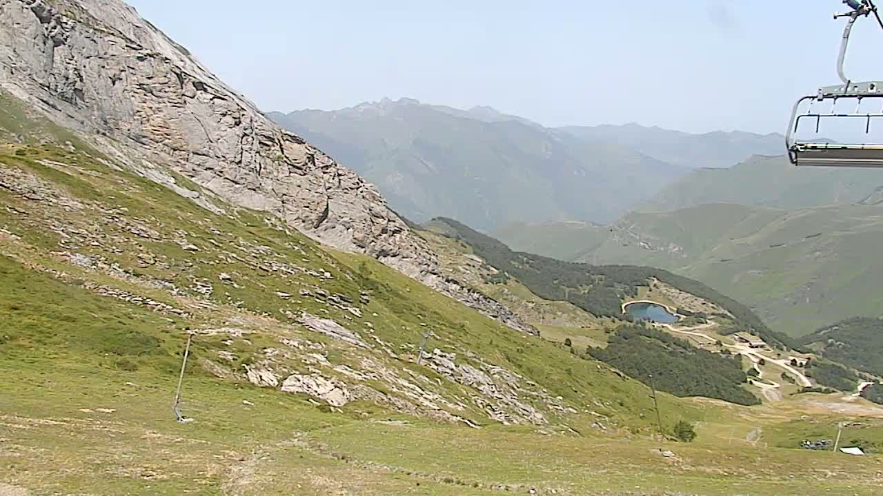 Gourette - Secteur Cotch Ski Slopes Live Cam - Eaux-Bonnes,  Pyrenees-Atlantiques, Nouvelle-Aquitaine, France 