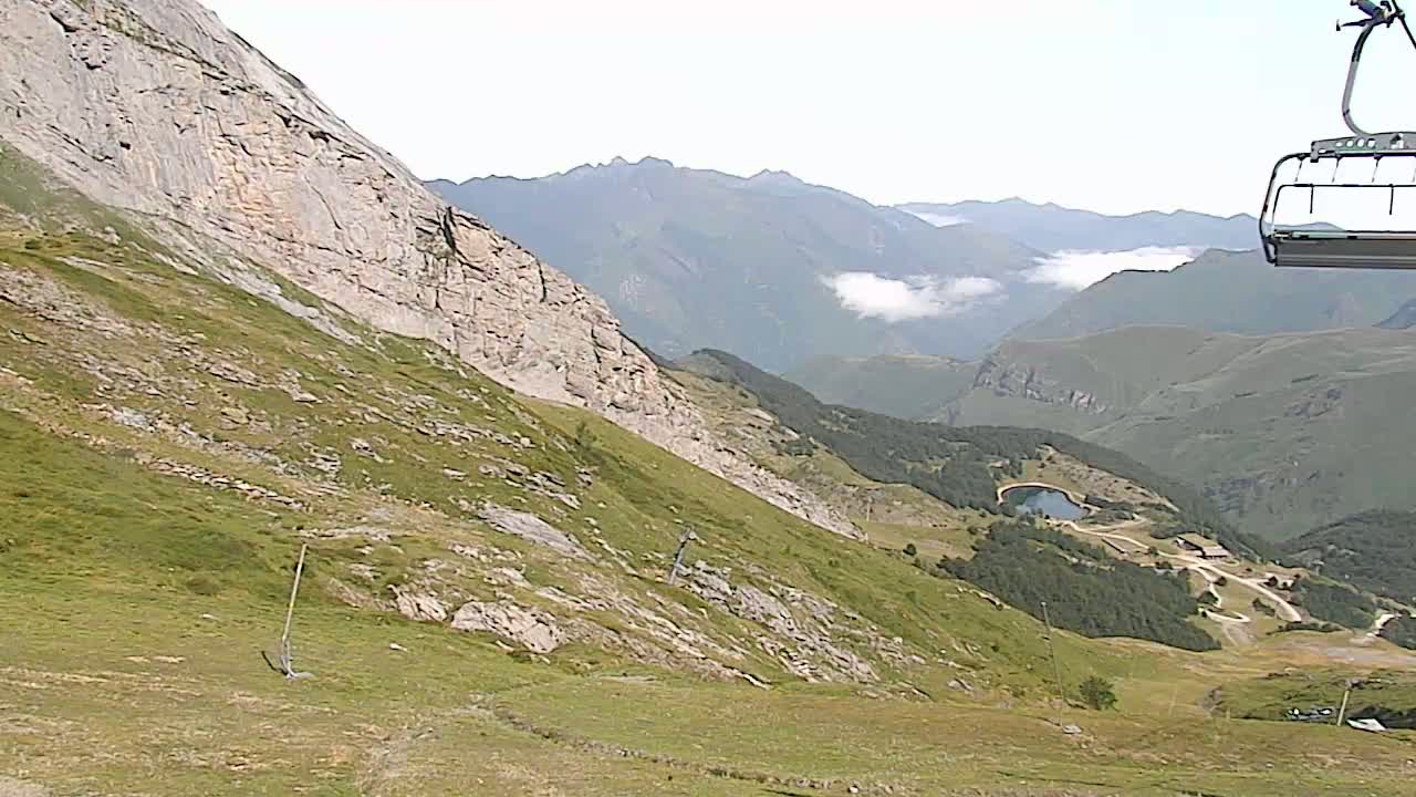 Gourette - Secteur Cotch Ski Slopes Live Cam - Eaux-Bonnes,  Pyrenees-Atlantiques, Nouvelle-Aquitaine, France 