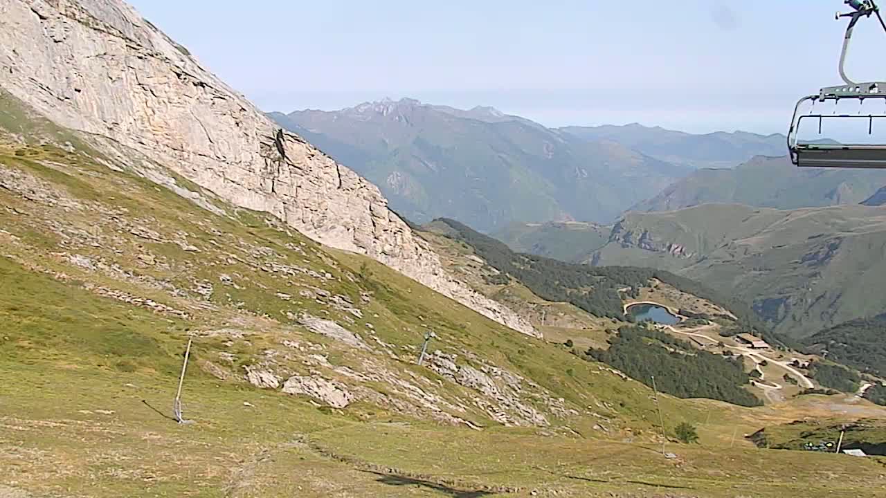 Gourette - Secteur Cotch Ski Slopes Live Cam - Eaux-Bonnes,  Pyrenees-Atlantiques, Nouvelle-Aquitaine, France 