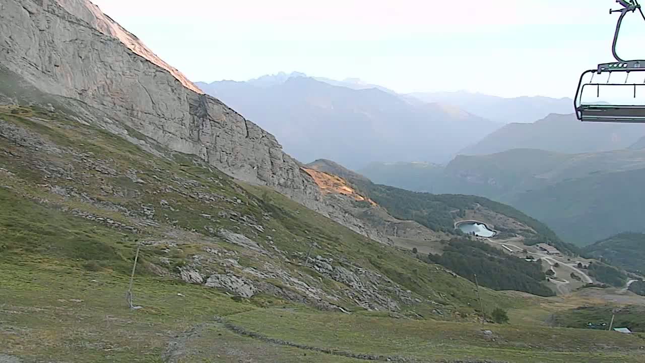 Gourette - Secteur Cotch Ski Slopes Live Cam - Eaux-Bonnes,  Pyrenees-Atlantiques, Nouvelle-Aquitaine, France 