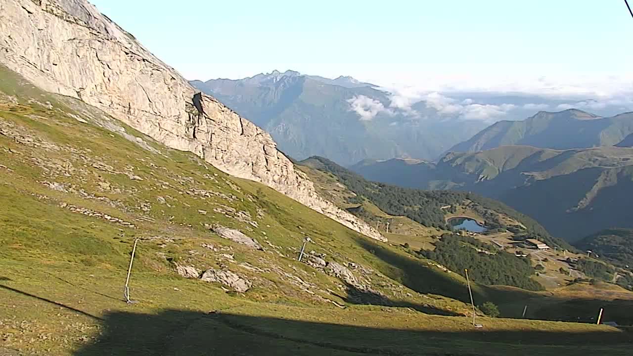 Gourette - Secteur Cotch Ski Slopes Live Cam - Eaux-Bonnes,  Pyrenees-Atlantiques, Nouvelle-Aquitaine, France 