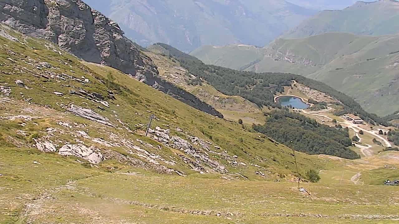 Gourette - Secteur Cotch Ski Slopes Live Cam - Eaux-Bonnes,  Pyrenees-Atlantiques, Nouvelle-Aquitaine, France 
