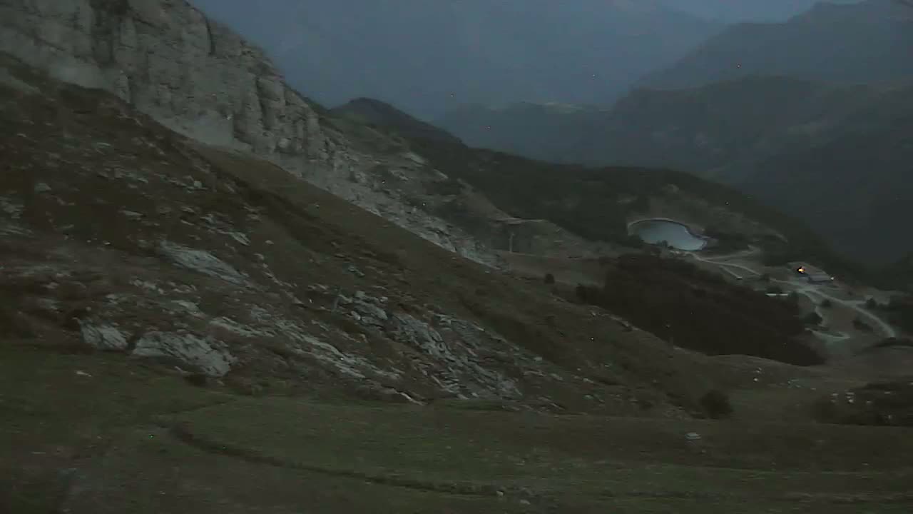 Gourette - Secteur Cotch Ski Slopes Live Cam - Eaux-Bonnes,  Pyrenees-Atlantiques, Nouvelle-Aquitaine, France 