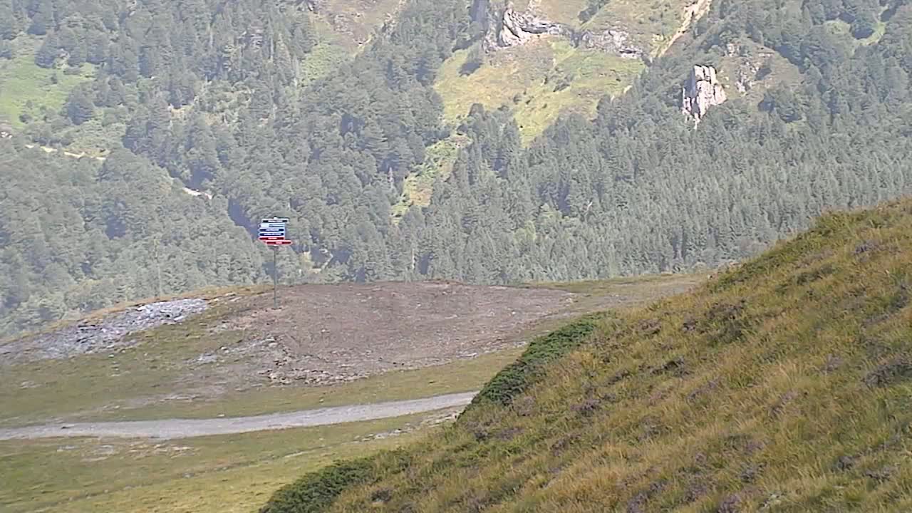 Gourette - Secteur Cotch Ski Slopes Live Cam - Eaux-Bonnes,  Pyrenees-Atlantiques, Nouvelle-Aquitaine, France 