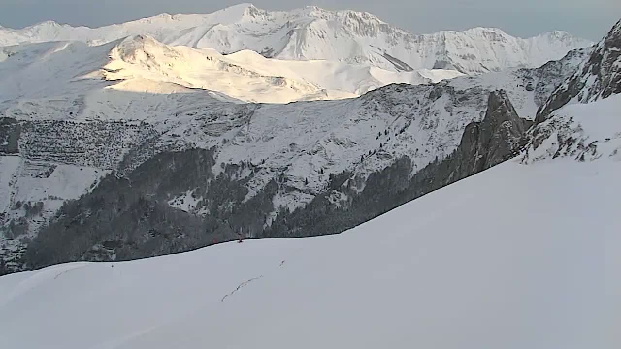 Gourette - Secteur Cotch Ski Slopes Live Cam - Eaux-Bonnes,  Pyrenees-Atlantiques, Nouvelle-Aquitaine, France 