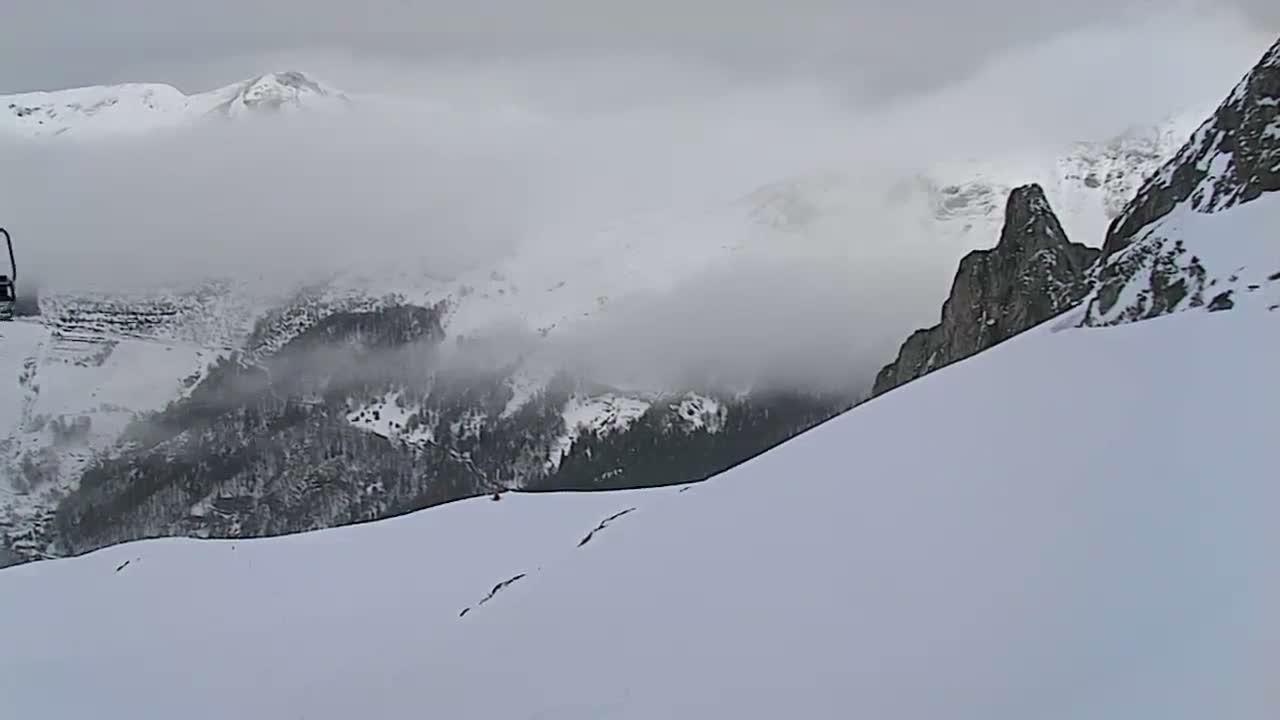 Gourette - Secteur Cotch Ski Slopes Live Cam - Eaux-Bonnes,  Pyrenees-Atlantiques, Nouvelle-Aquitaine, France 