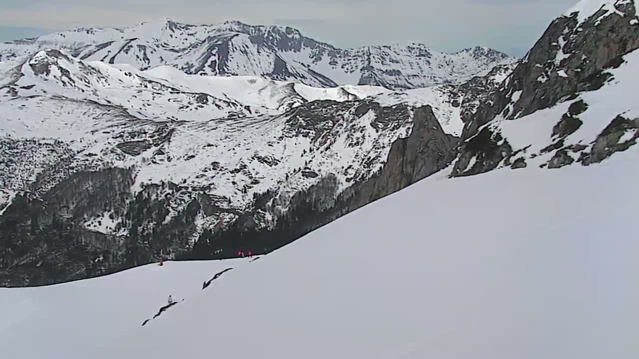 Gourette - Secteur Cotch Ski Slopes Live Cam - Eaux-Bonnes,  Pyrenees-Atlantiques, Nouvelle-Aquitaine, France 
