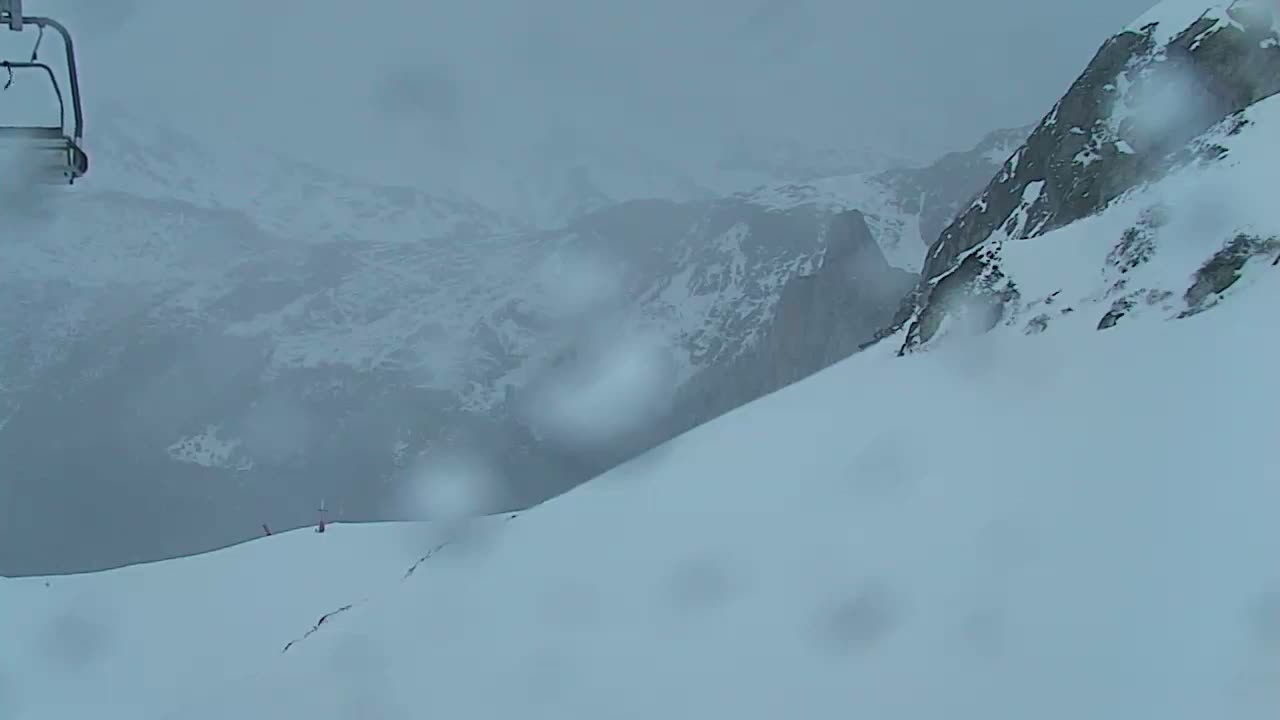 Gourette - Secteur Cotch Ski Slopes Live Cam - Eaux-Bonnes,  Pyrenees-Atlantiques, Nouvelle-Aquitaine, France 