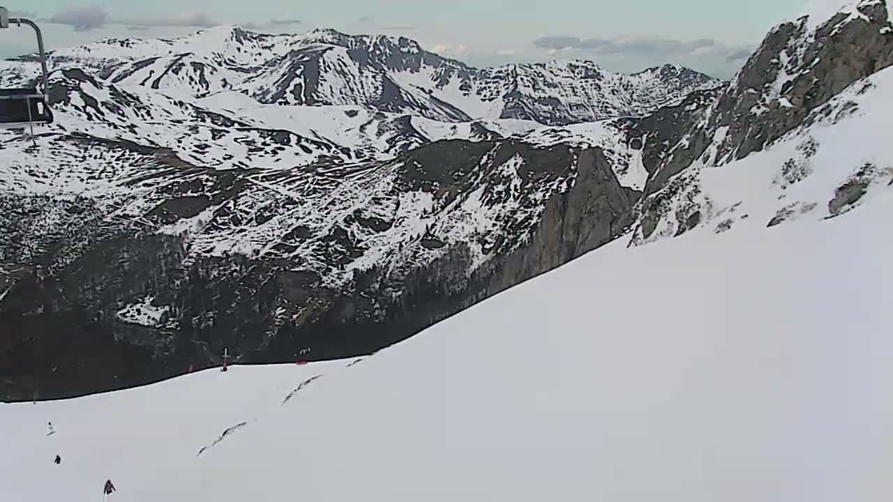 Gourette - Secteur Cotch Ski Slopes Live Cam - Eaux-Bonnes,  Pyrenees-Atlantiques, Nouvelle-Aquitaine, France 