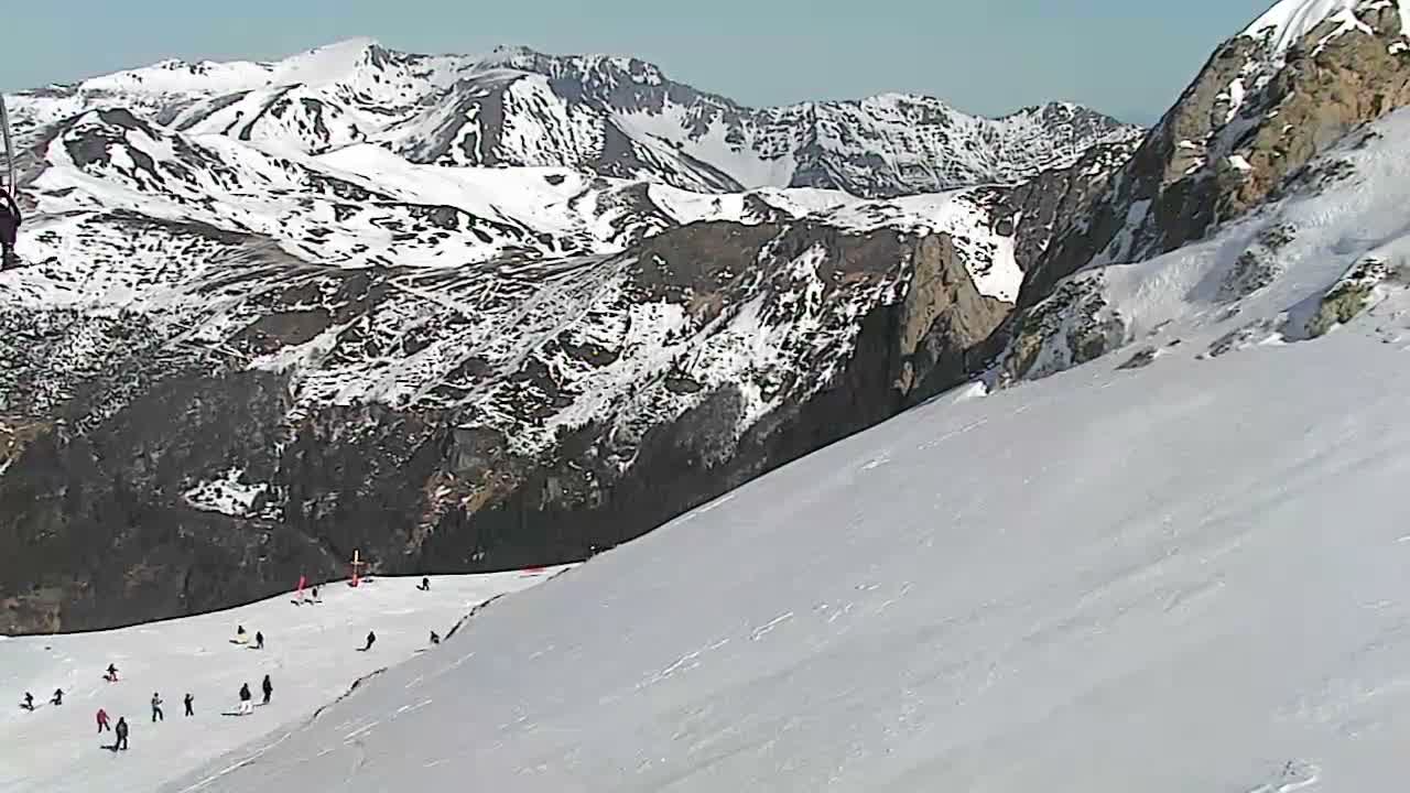 Gourette - Secteur Cotch Ski Slopes Live Cam - Eaux-Bonnes,  Pyrenees-Atlantiques, Nouvelle-Aquitaine, France 