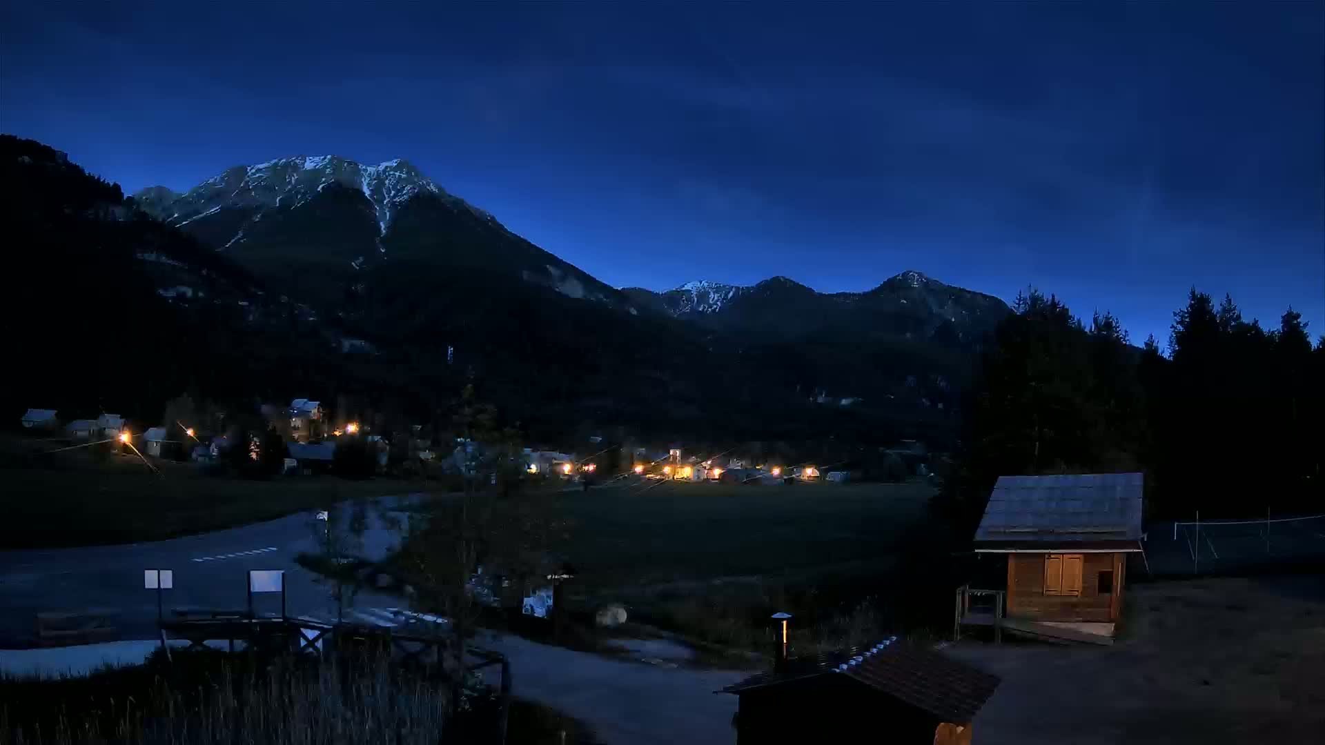 Val des Pres - Val Clarée Ski Slope Entrance Live Cam - Briançon, Hautes-Alpes, Provence-Alpes-Cote d’Azur, France