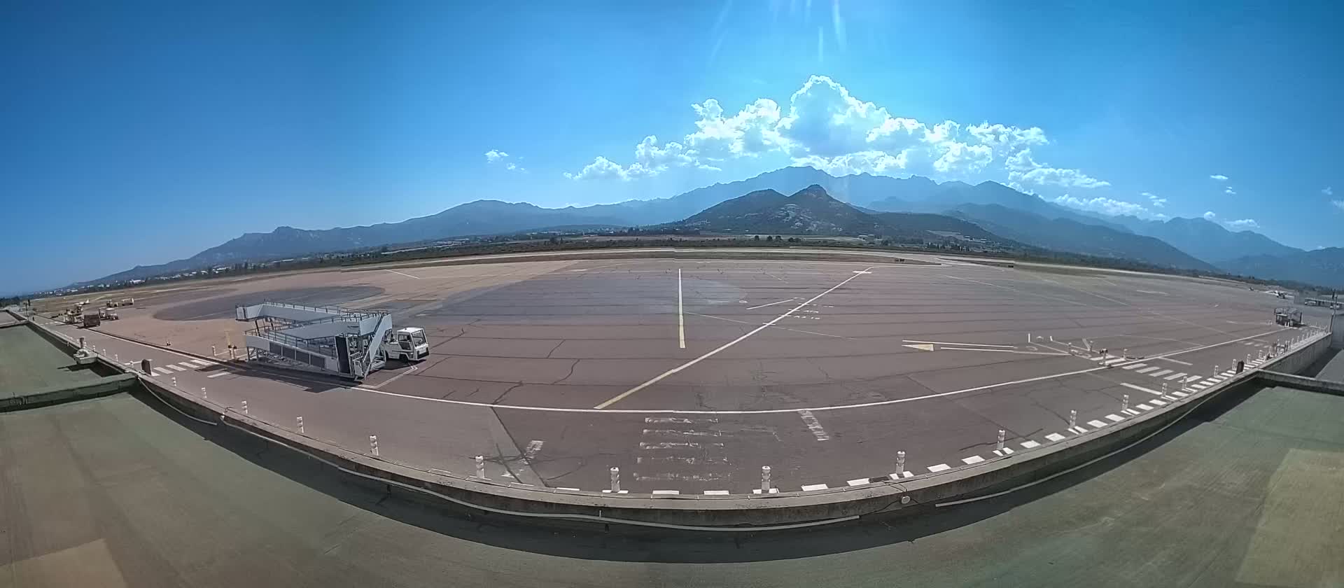 Corsica, Aéroport  de Calvi Sainte-Catherine Airport Live Cam CLY/LFKC - Calvi, Haute-Corse, Corse, France