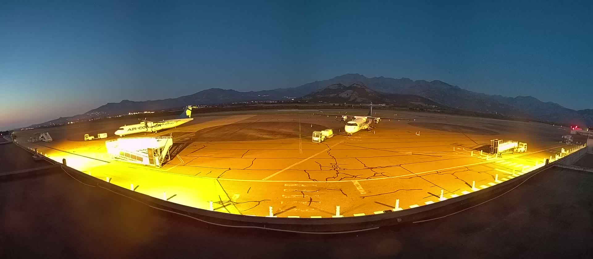 Corsica, Aéroport  de Calvi Sainte-Catherine Airport Live Cam CLY/LFKC - Calvi, Haute-Corse, Corse, France