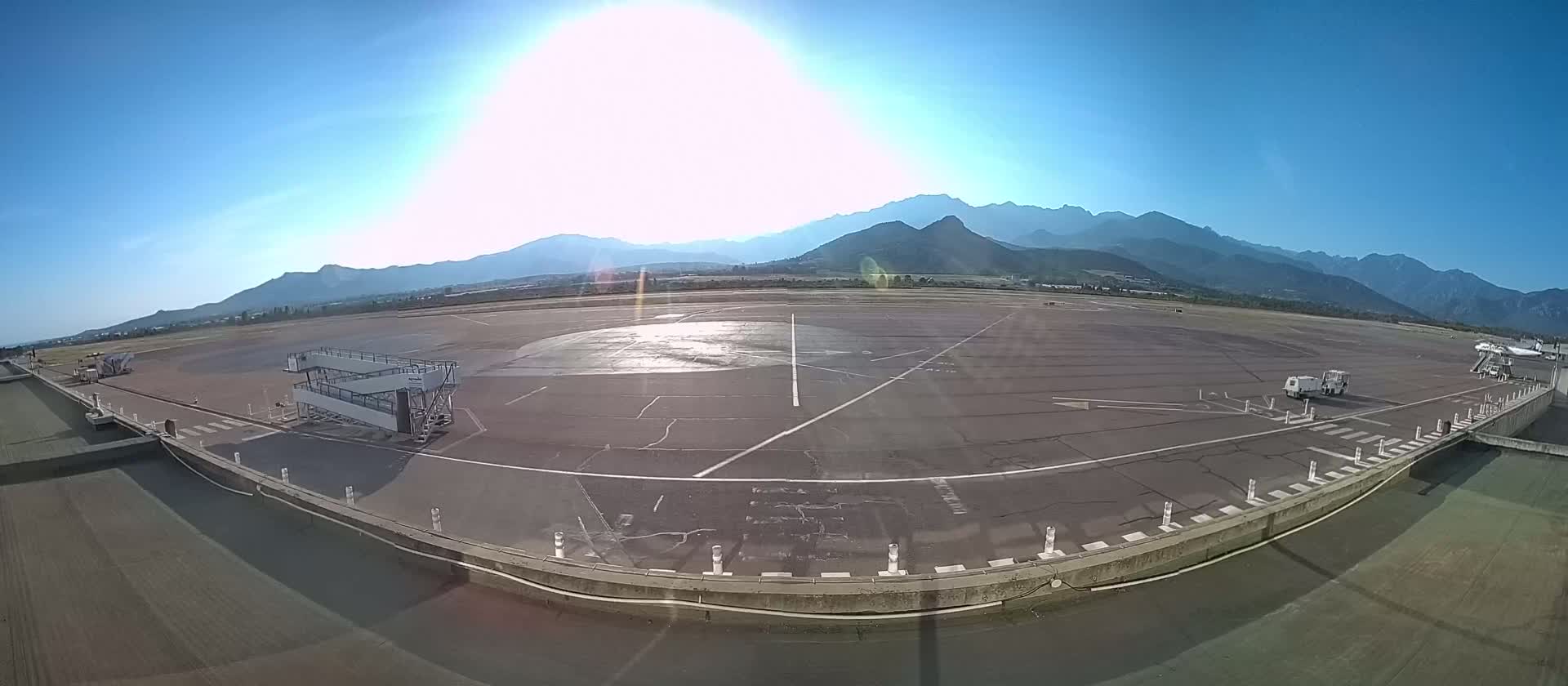 Corsica, Aéroport  de Calvi Sainte-Catherine Airport Live Cam CLY/LFKC - Calvi, Haute-Corse, Corse, France