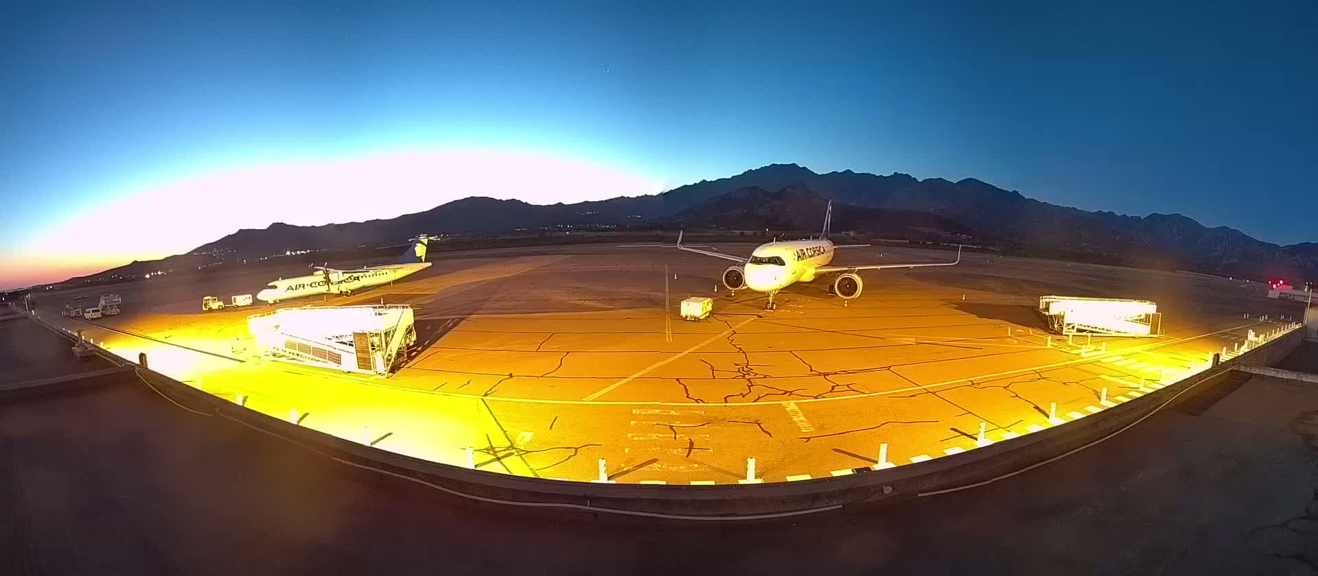 Corsica, Aéroport  de Calvi Sainte-Catherine Airport Live Cam CLY/LFKC - Calvi, Haute-Corse, Corse, France
