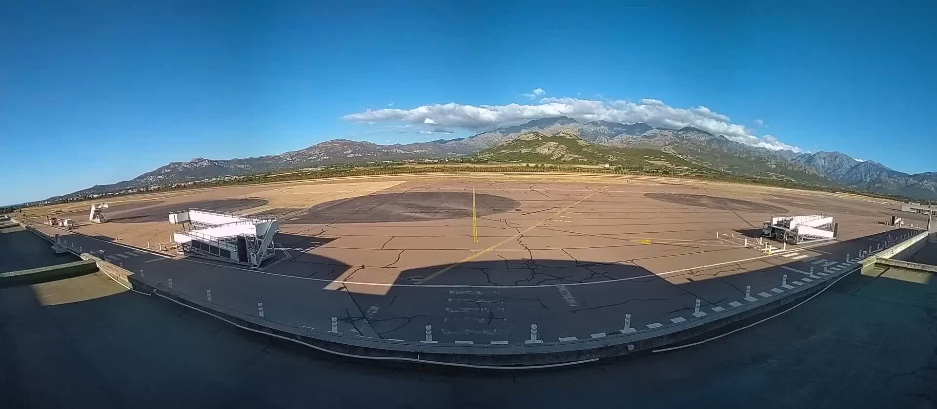 Corsica, Aéroport  de Calvi Sainte-Catherine Airport Live Cam CLY/LFKC - Calvi, Haute-Corse, Corse, France